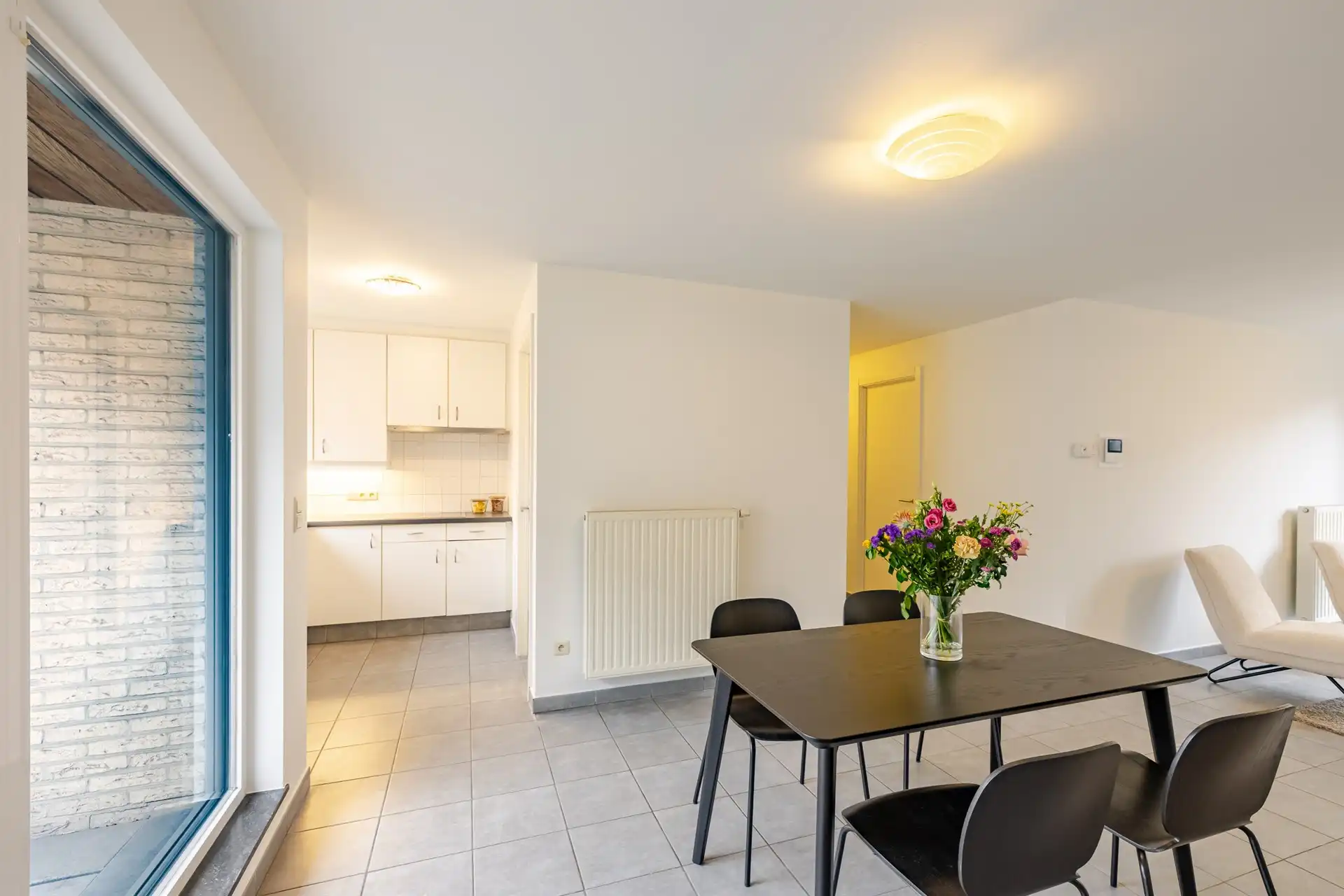 Praktisch ingedeeld appartement met twee slaapkamers op centrale ligging te Aalst foto 6