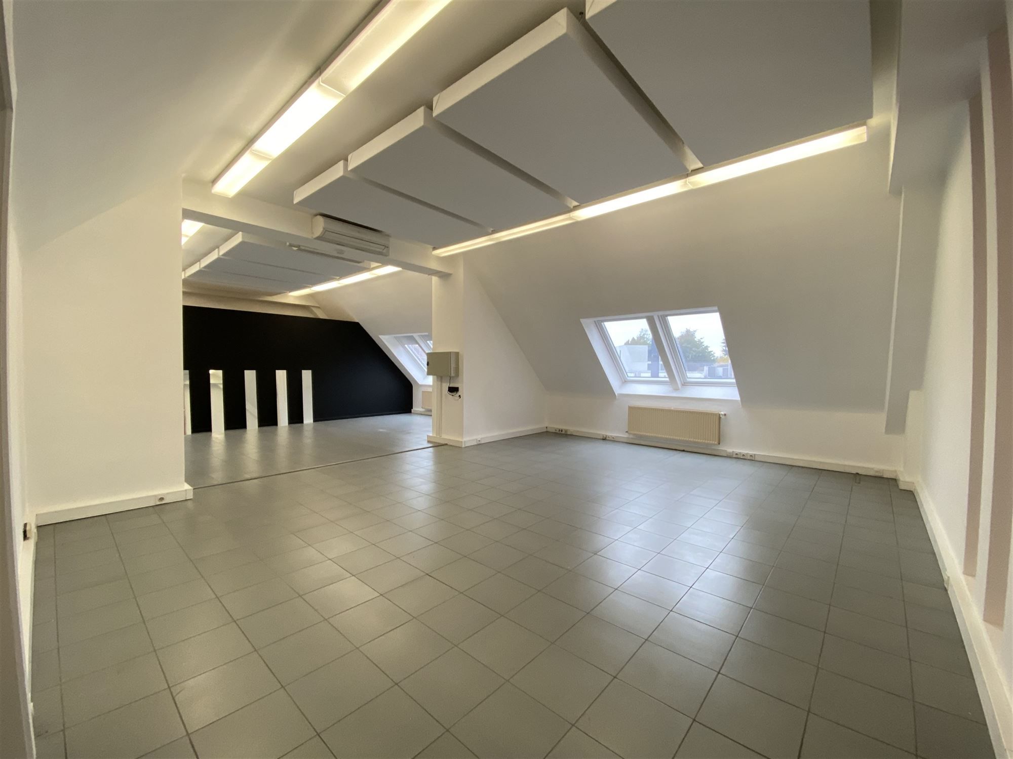 Bureauruimte op commerciële locatie  foto 5