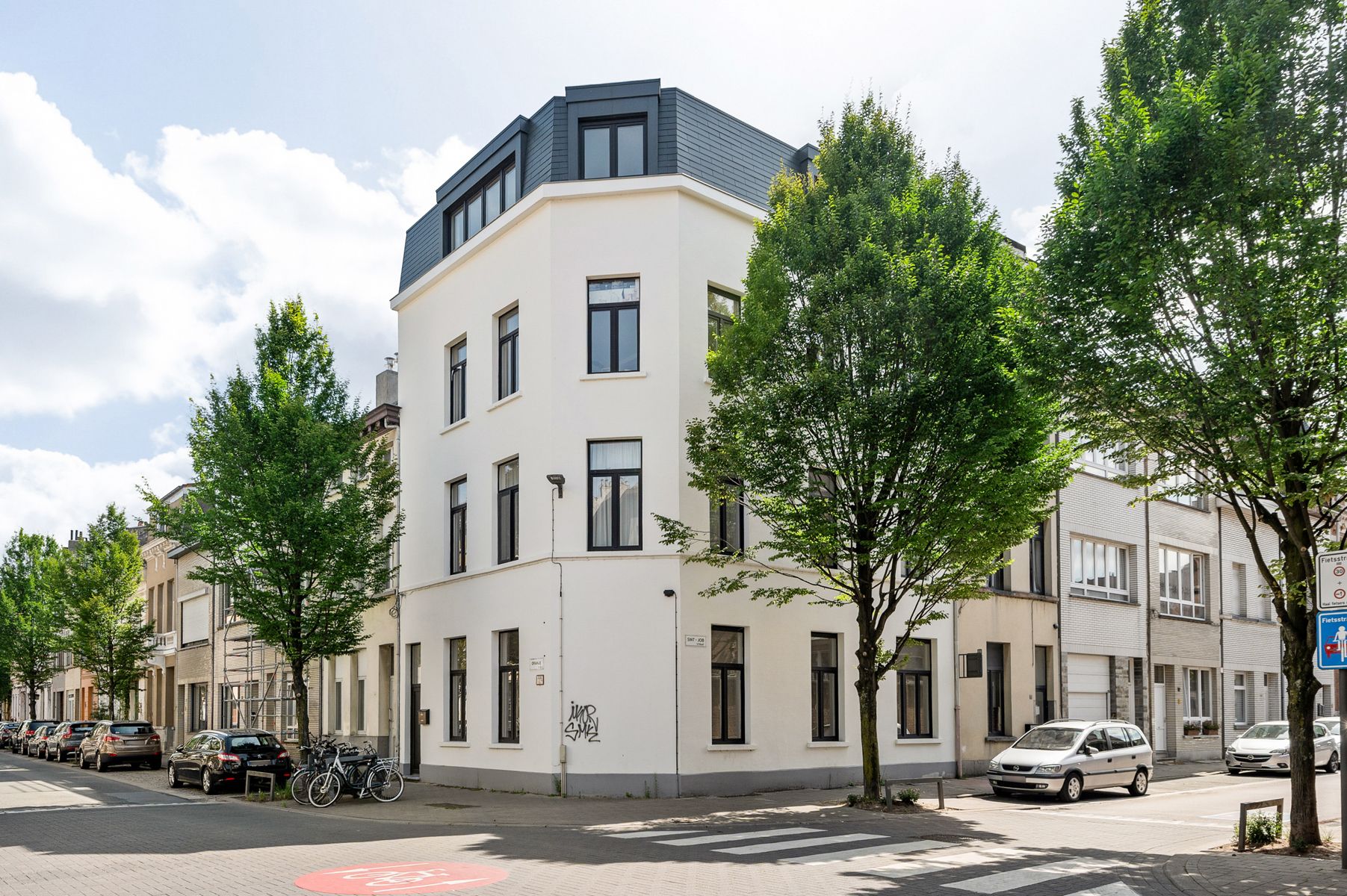 Gerenoveerd dakappartement nabij Park Spoor Noord foto 2