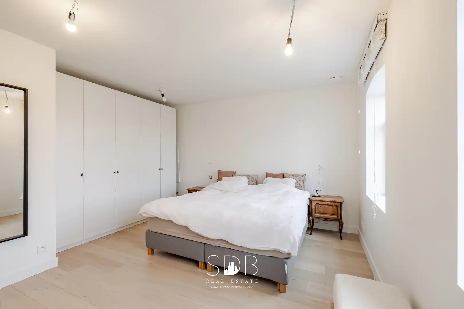 Landelijke villa met gezinstuin op 852m² foto 14