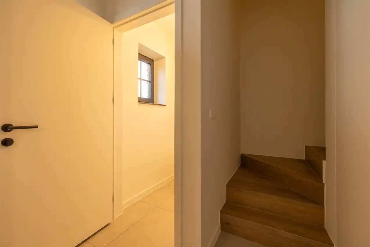 Instapklare nieuwbouwwoning op ruim perceel met 3 slk foto 29