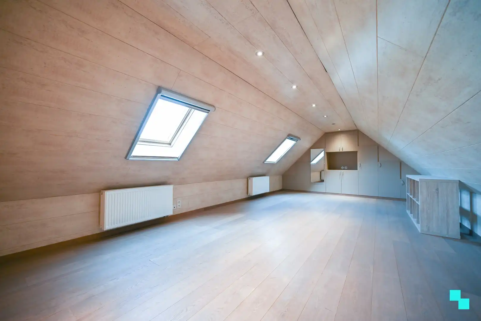 Duplexappartement te Sint-Eloois-Winkel met 2 slaapkamers foto 18