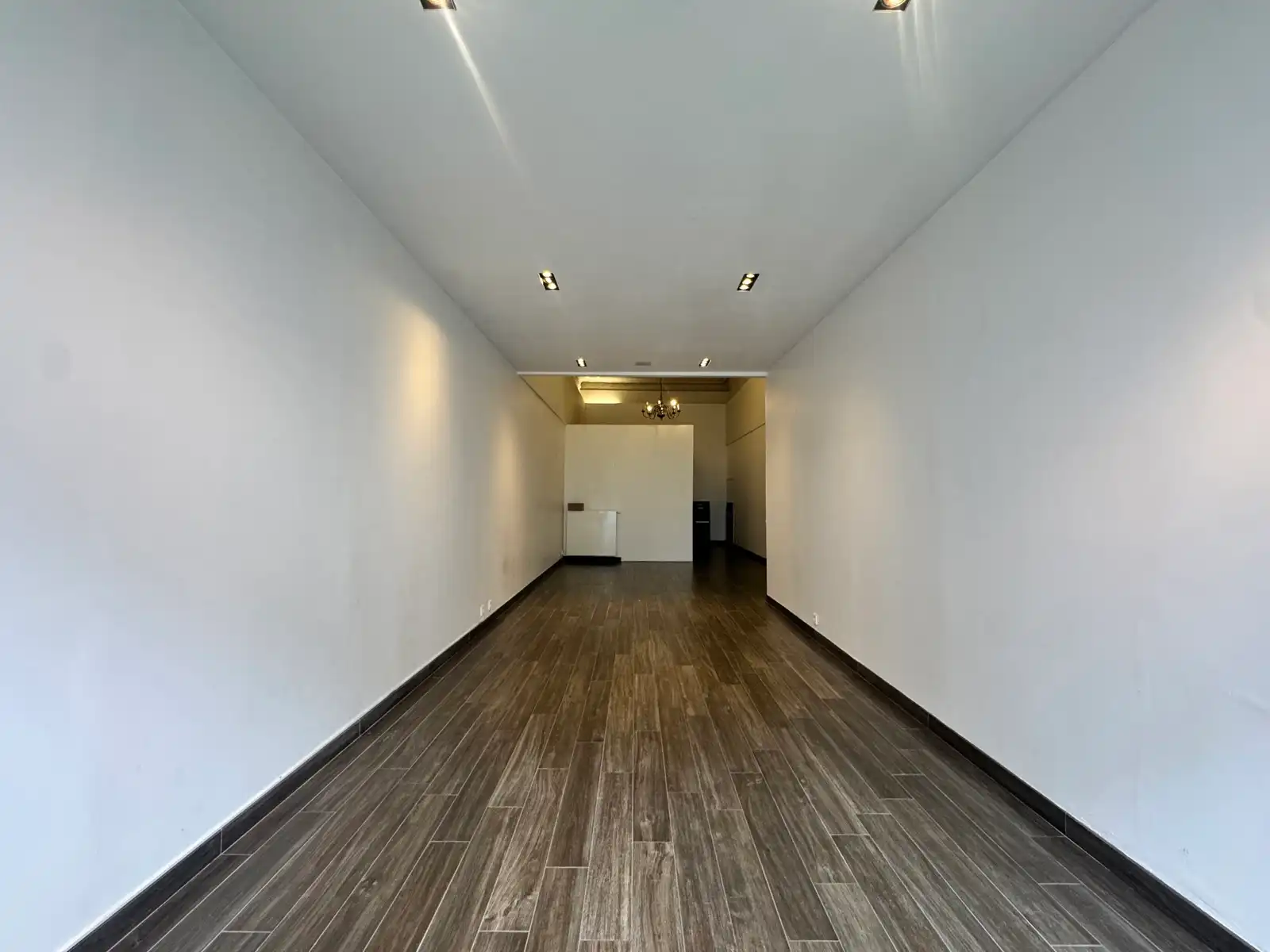 Handelspand te huur op commerciële toplocatie in Antwerpen foto 3