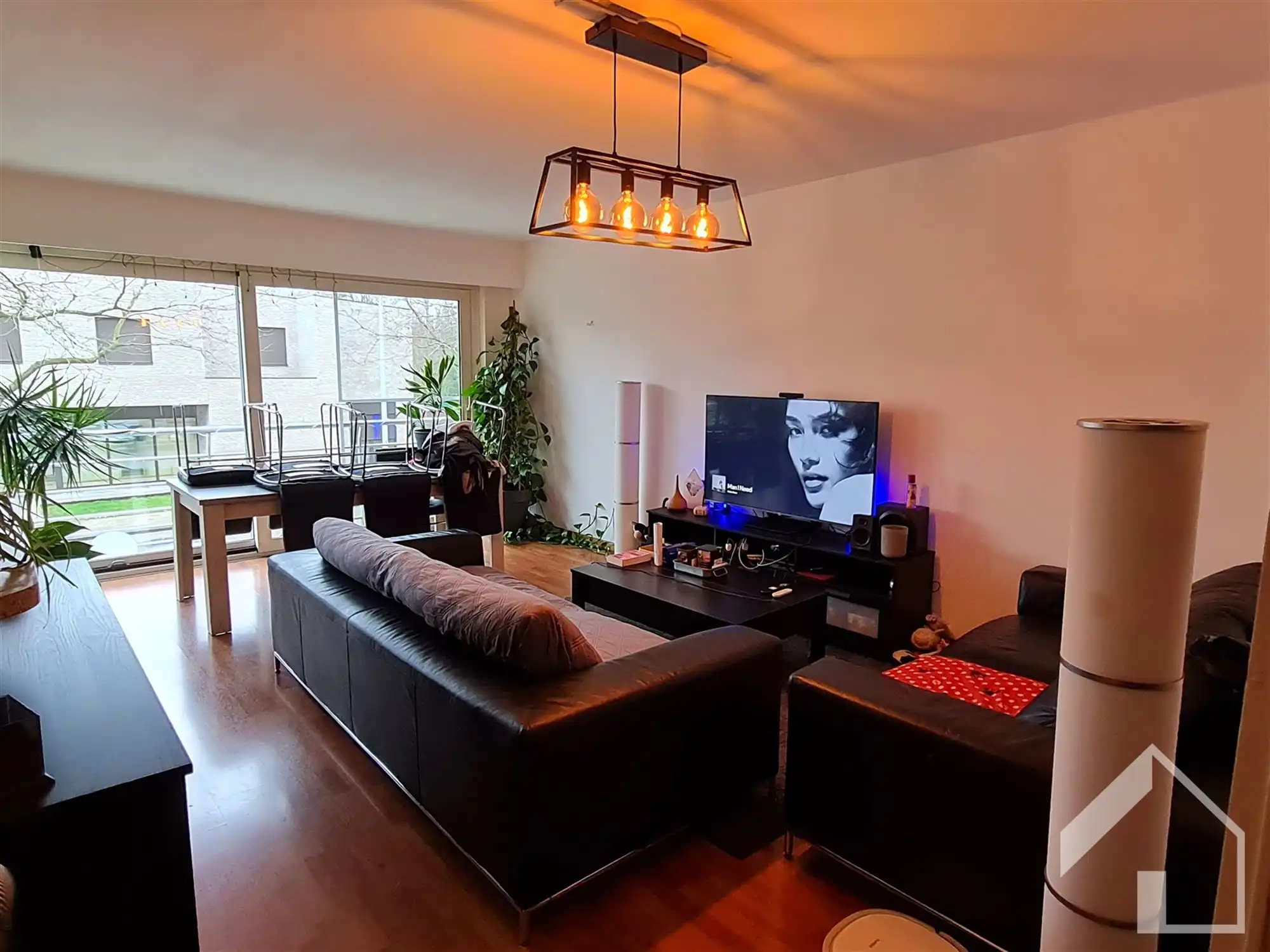 Appartement met 2 slaapkamers en garage foto 2