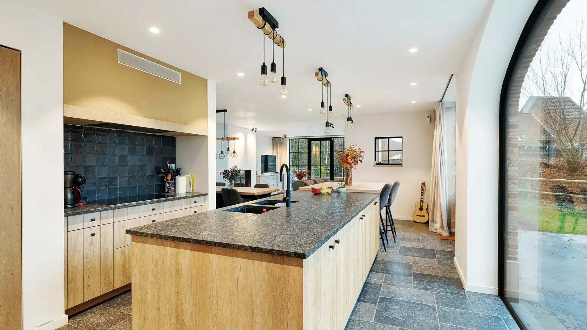 Fantastisch huis op een groene locatie te Moerkerke foto 9