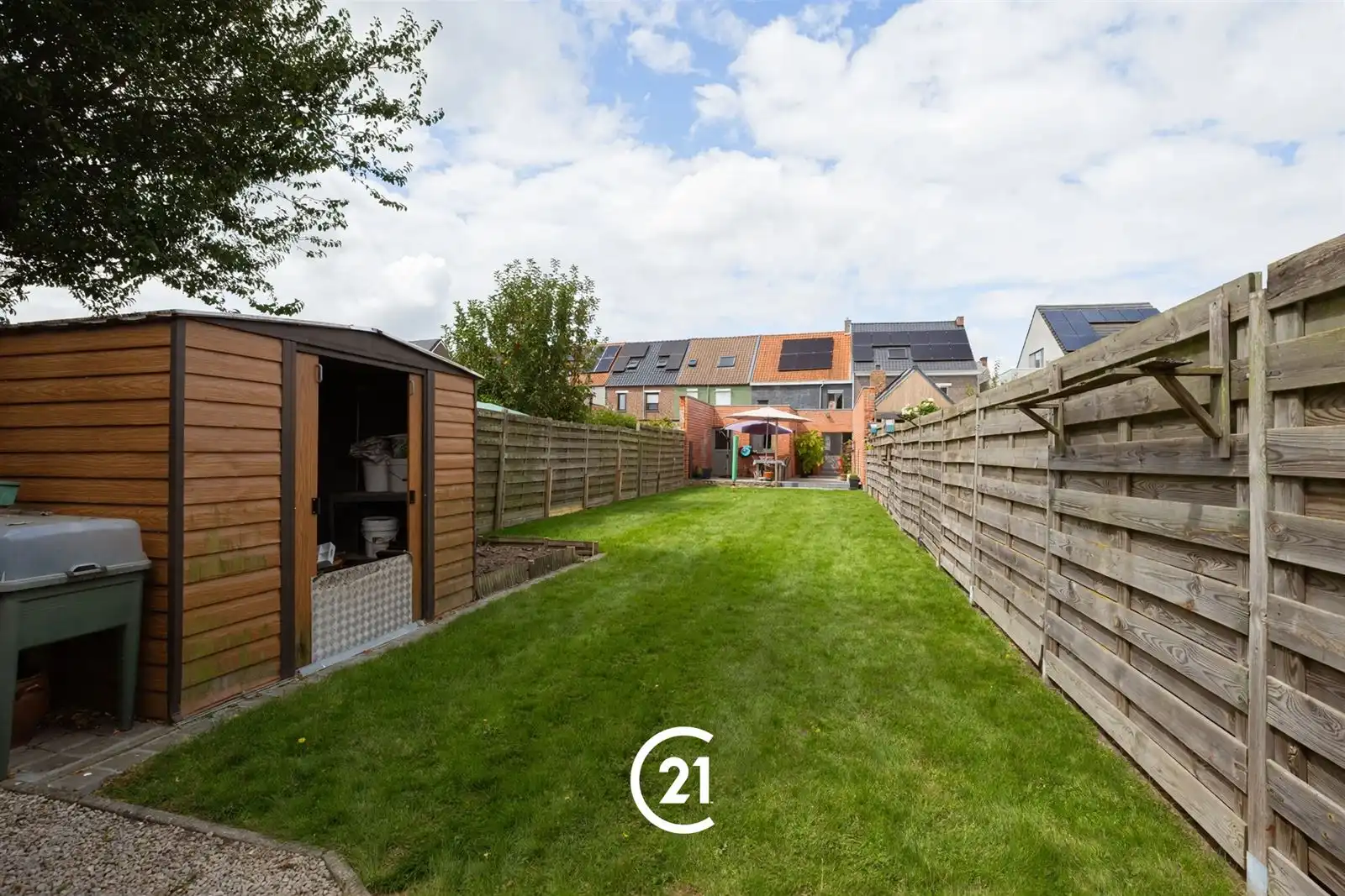 Instapklare woning met verzorgde tuin te Kruisem! foto 2