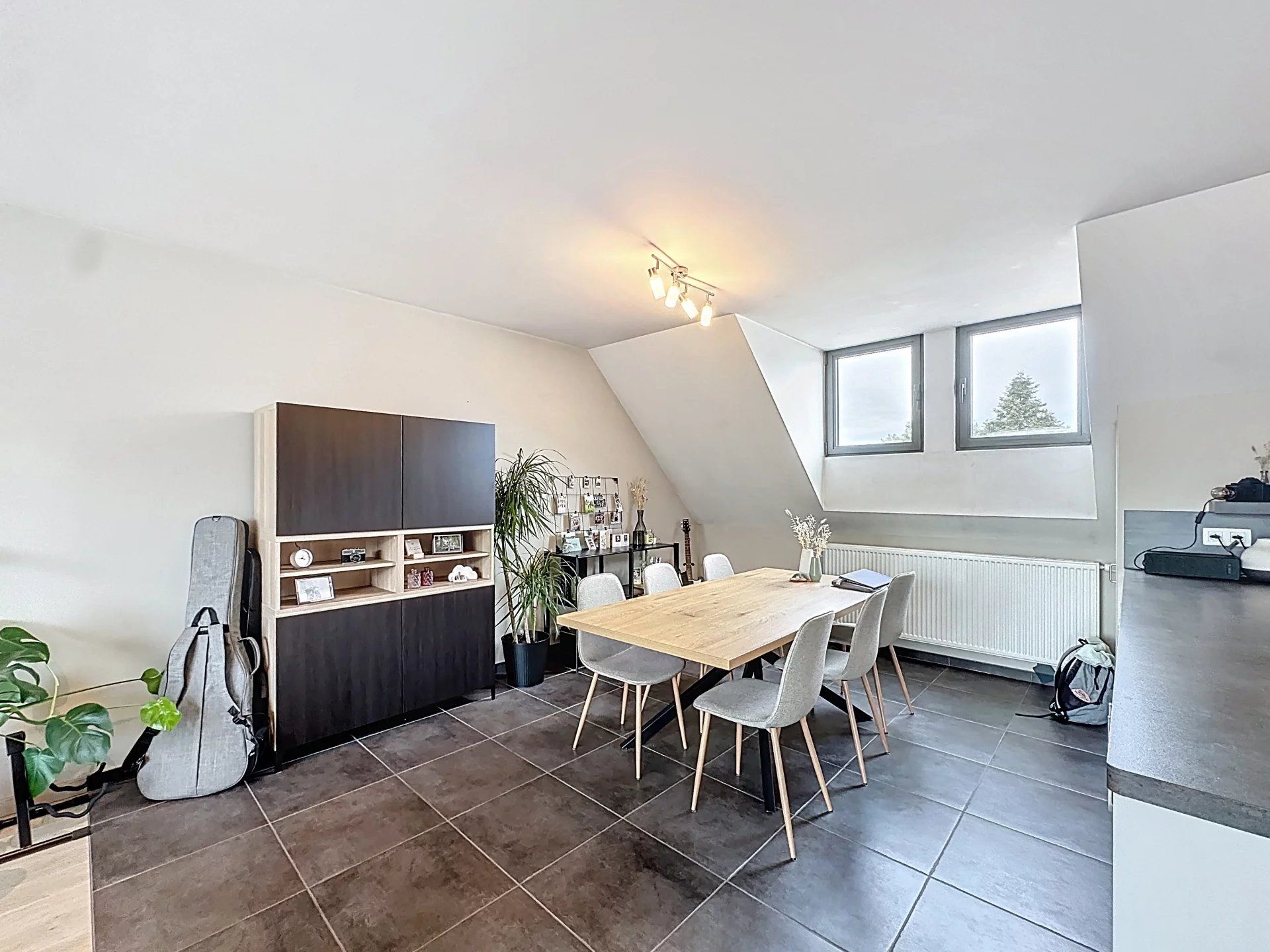 Dakappartement met 2 slaapkamers en groot terras op de grens tussen Balen en Mol. foto 4