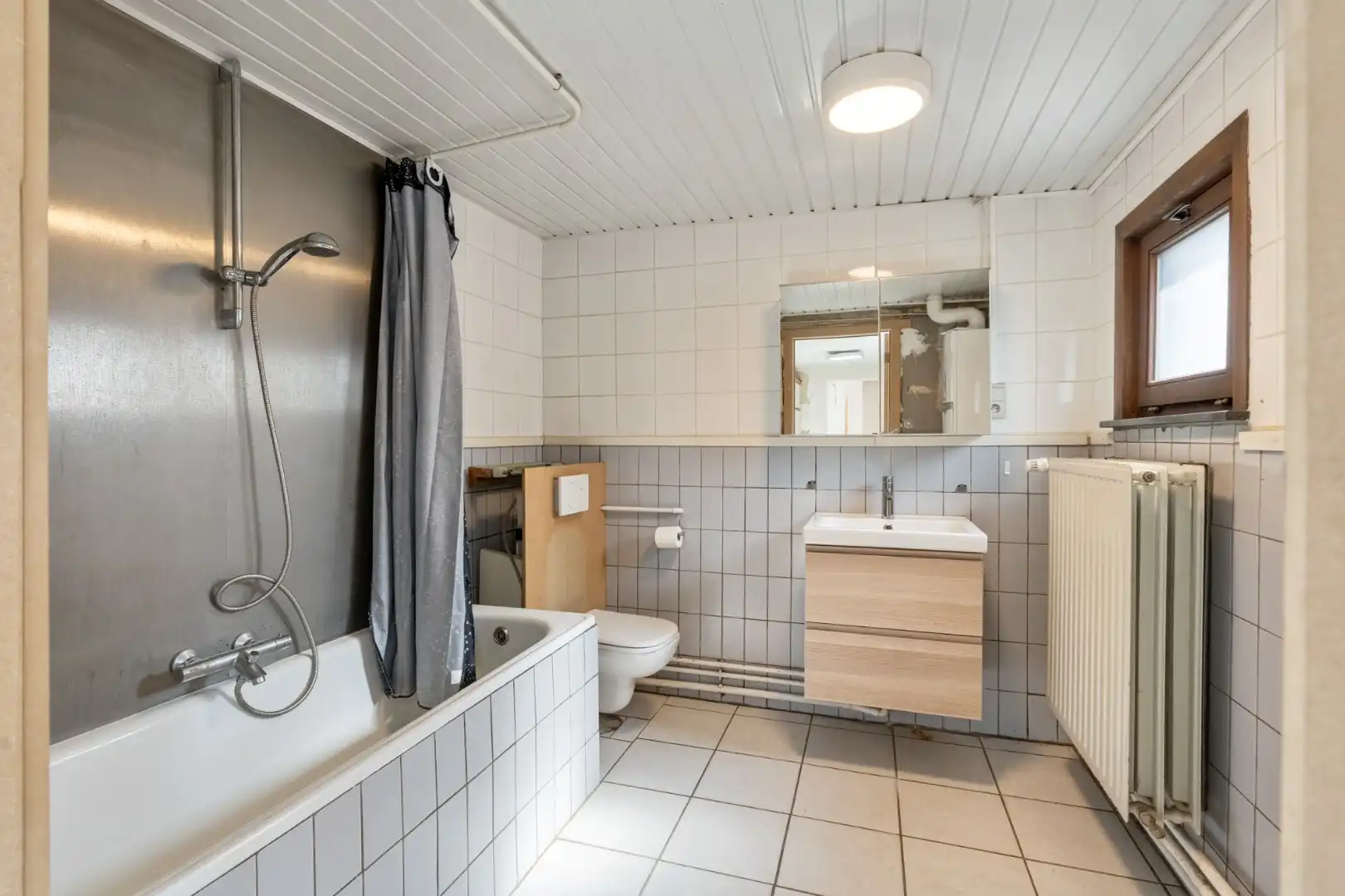 Te renoveren HOB met 3 slpk en garagebox, 13a77ca  foto 8