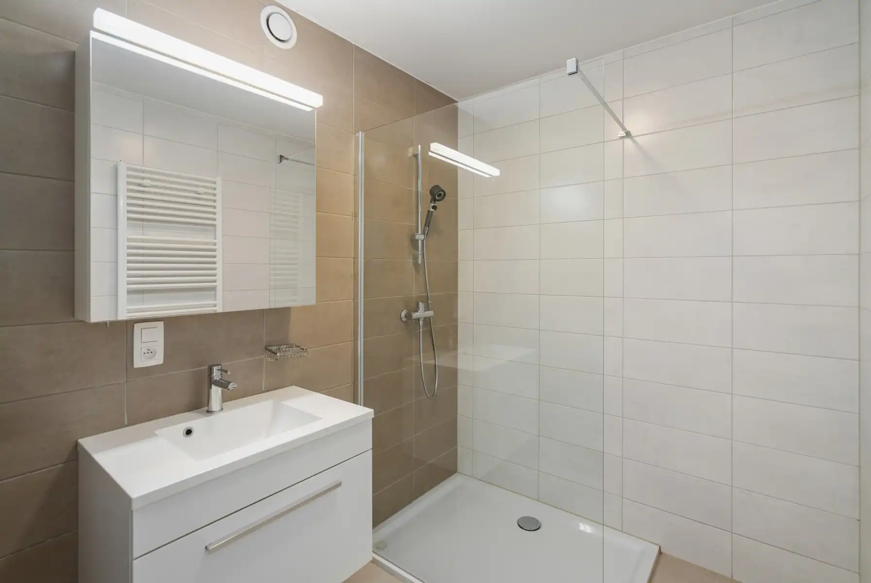 Ruim woonappartement in centrum Koksijde-Bad foto 14
