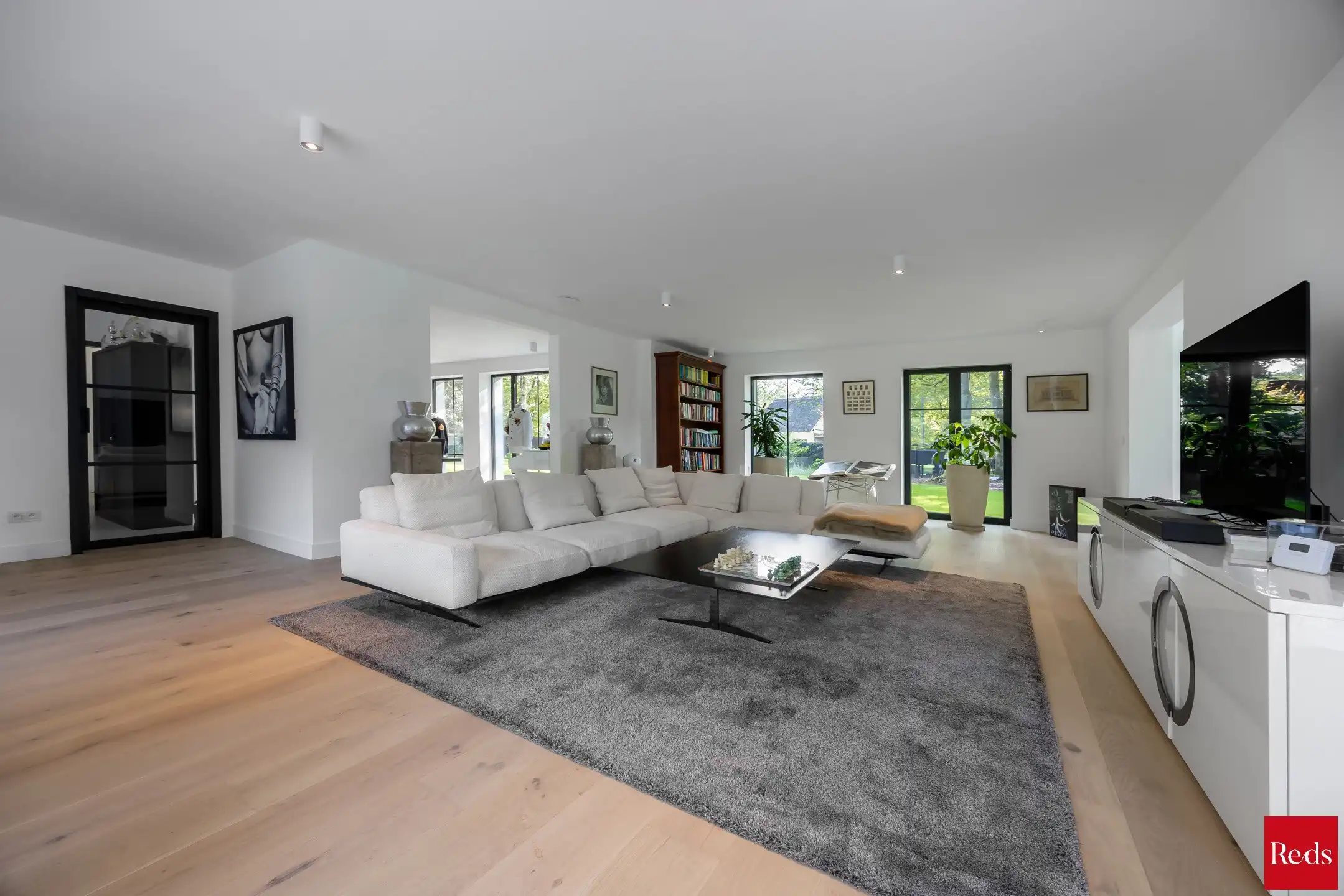 Luxe gerenoveerde villa (EPC A) op riant hoekperceel foto 11