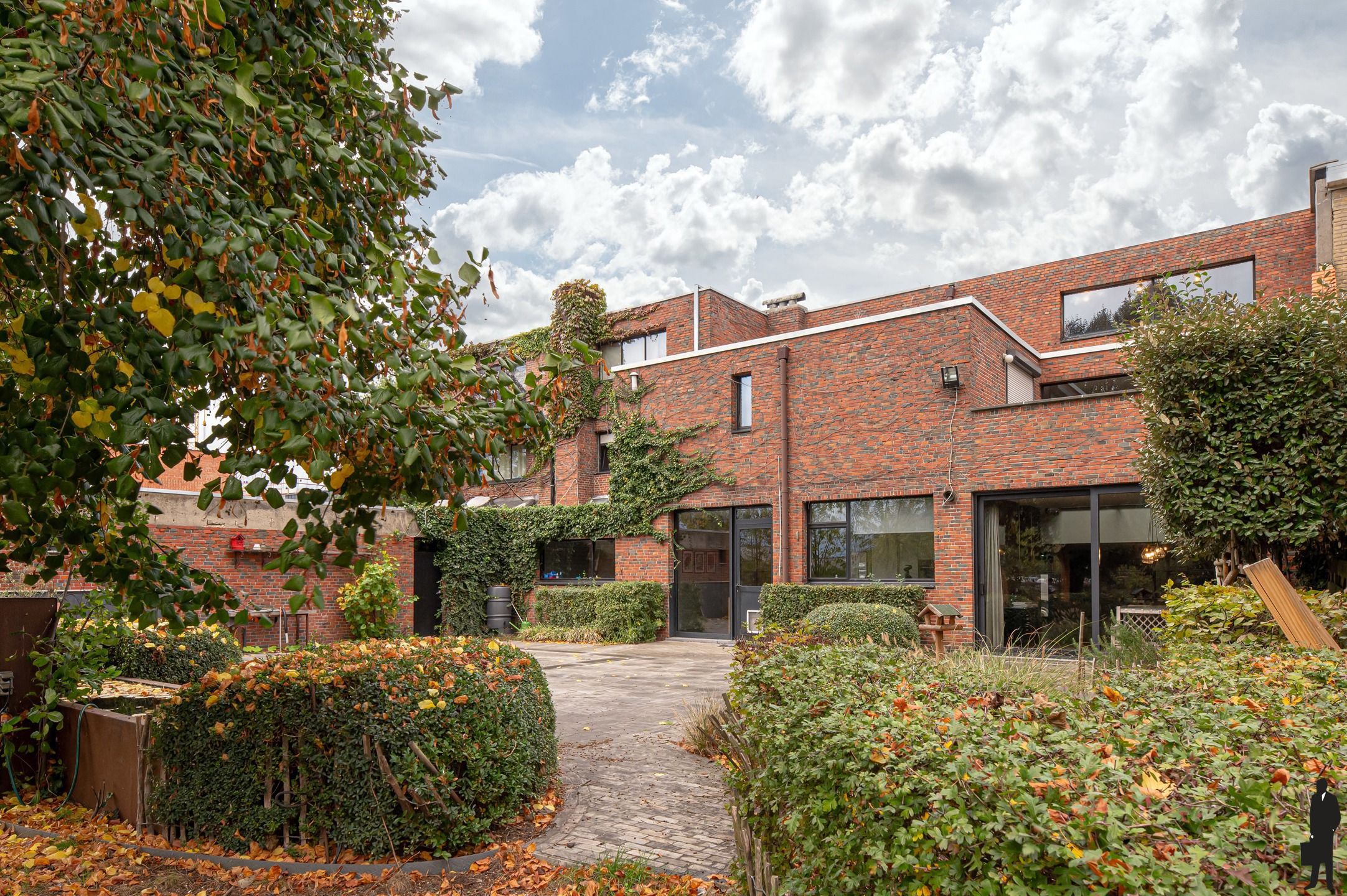 Voormalige dokterswoning in het centrum van Stabroek! foto 40