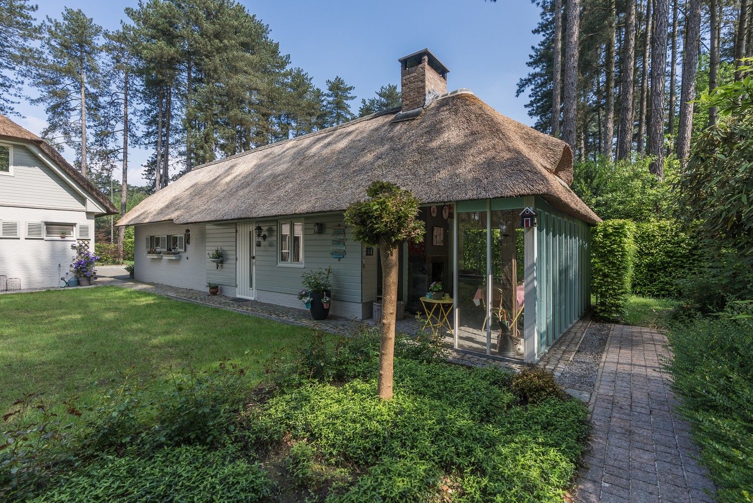 Prachtige volledig gerenoveerde villa in het Kloosterbos te Eksel! foto 34