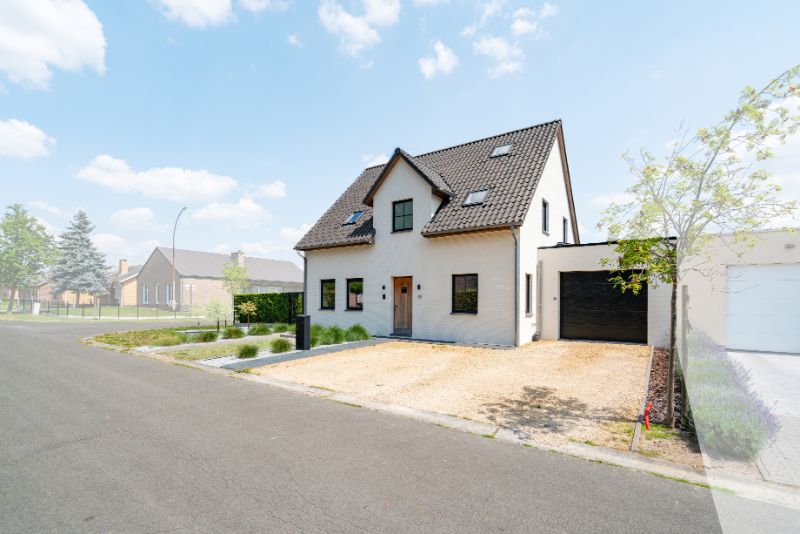 Recente Mooie woning op 692m² foto 17
