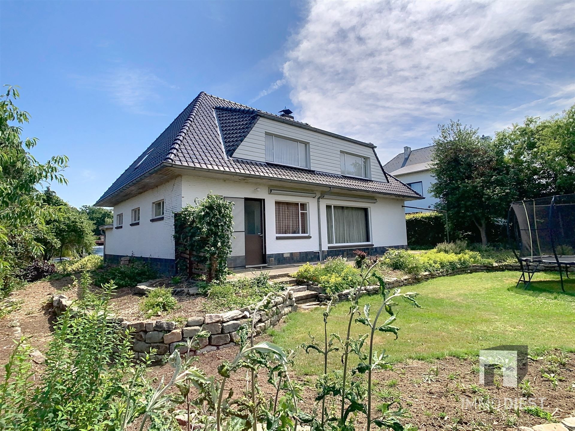 Charmante witte villa in doodlopende straat centrum Tessenderlo foto 8