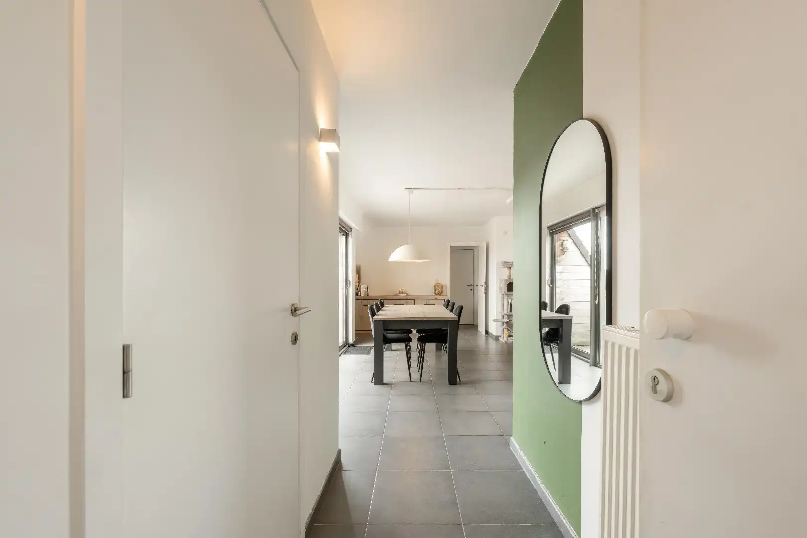 INSTAPKLAAR, ENERGIEZUINIG APPARTEMENT MET TERRAS EN GARAGE (+ €20.000) IN TIELT foto 2