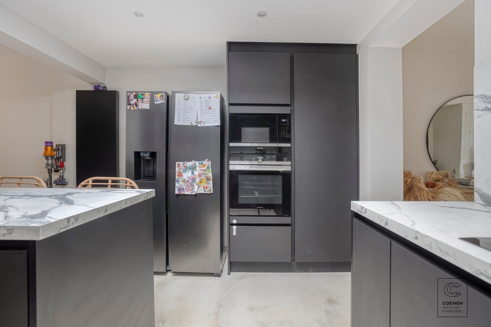 Instapklare gezinswoning van 141 m² met drie slaapkamers te Ekeren! foto 5