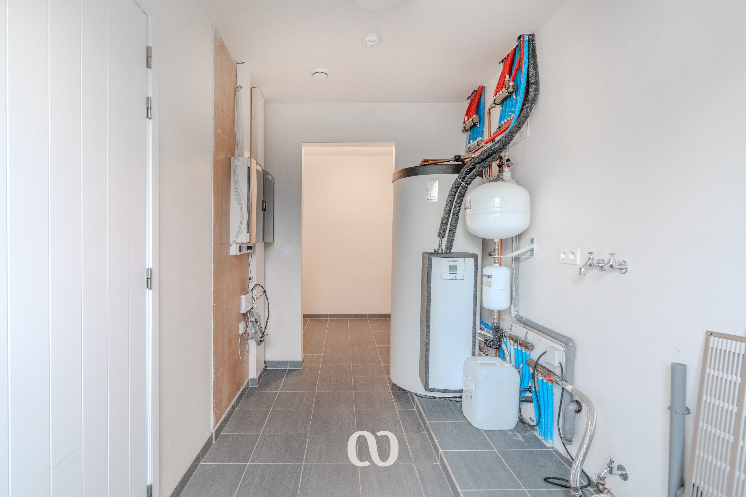 Exclusieve, energiezuinige villa met 4 slaapkamers en panoramisch zicht foto 15