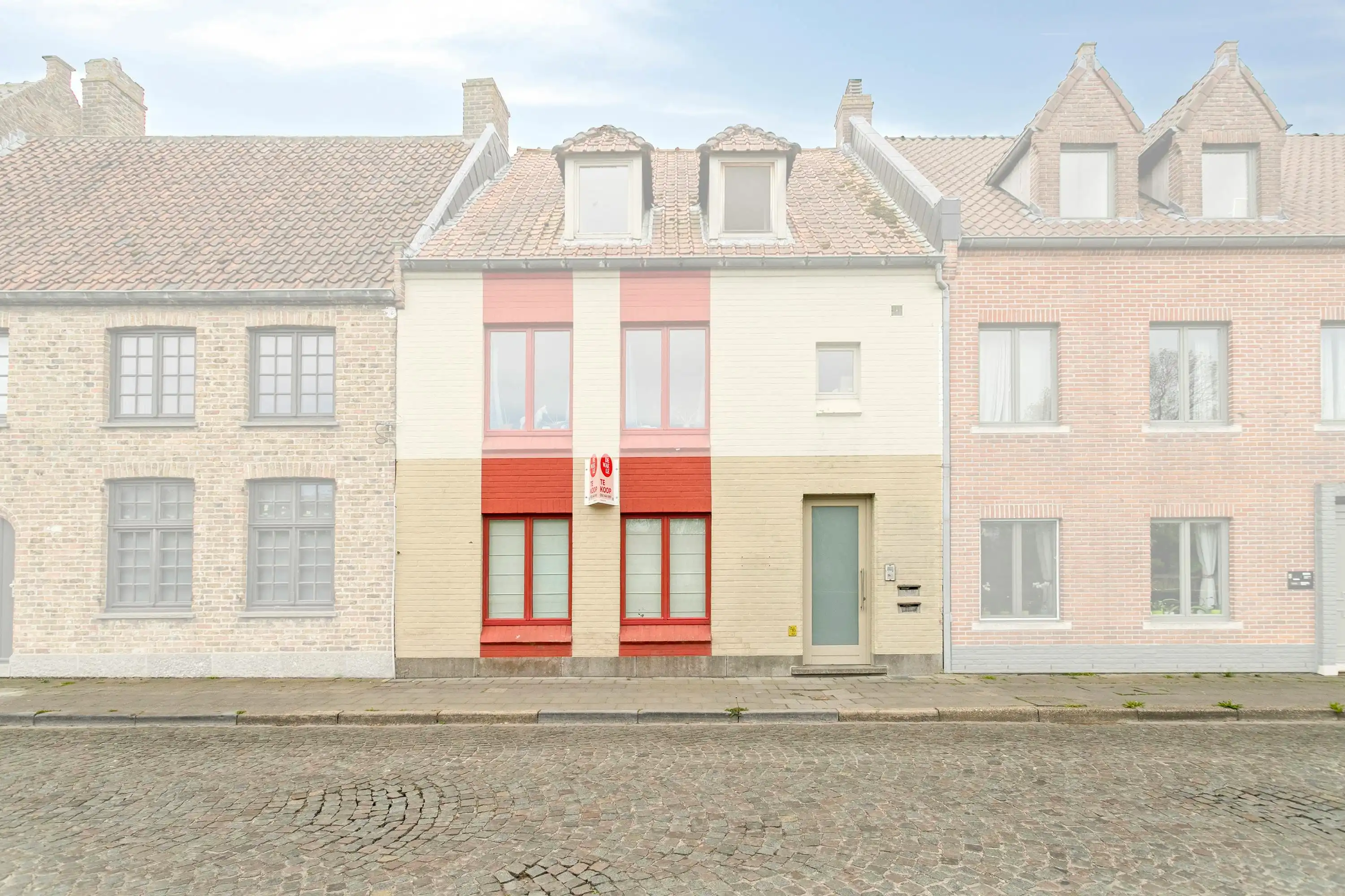 Gelijkvloers appartement + terras langs Damse Vaart te Damme foto 2
