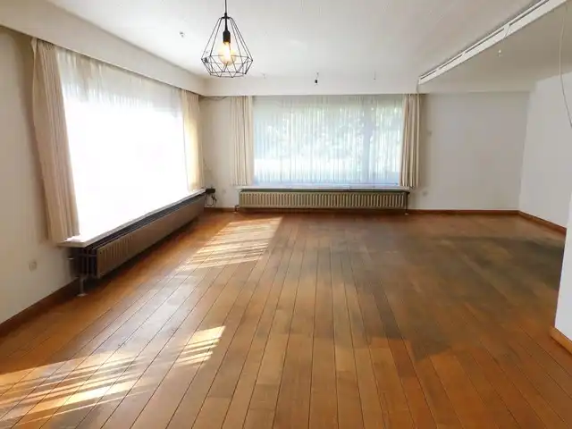 Rustig gelegen gelijkvloerse woning met tal van mogelijkheden foto 3