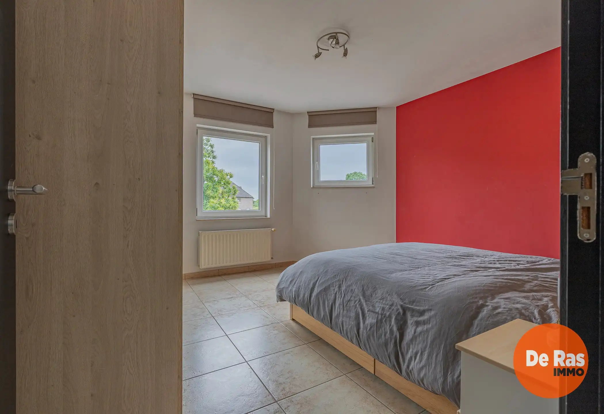 UITBERGEN - Instapklaar éénslaapkamerappartement met carport foto 9