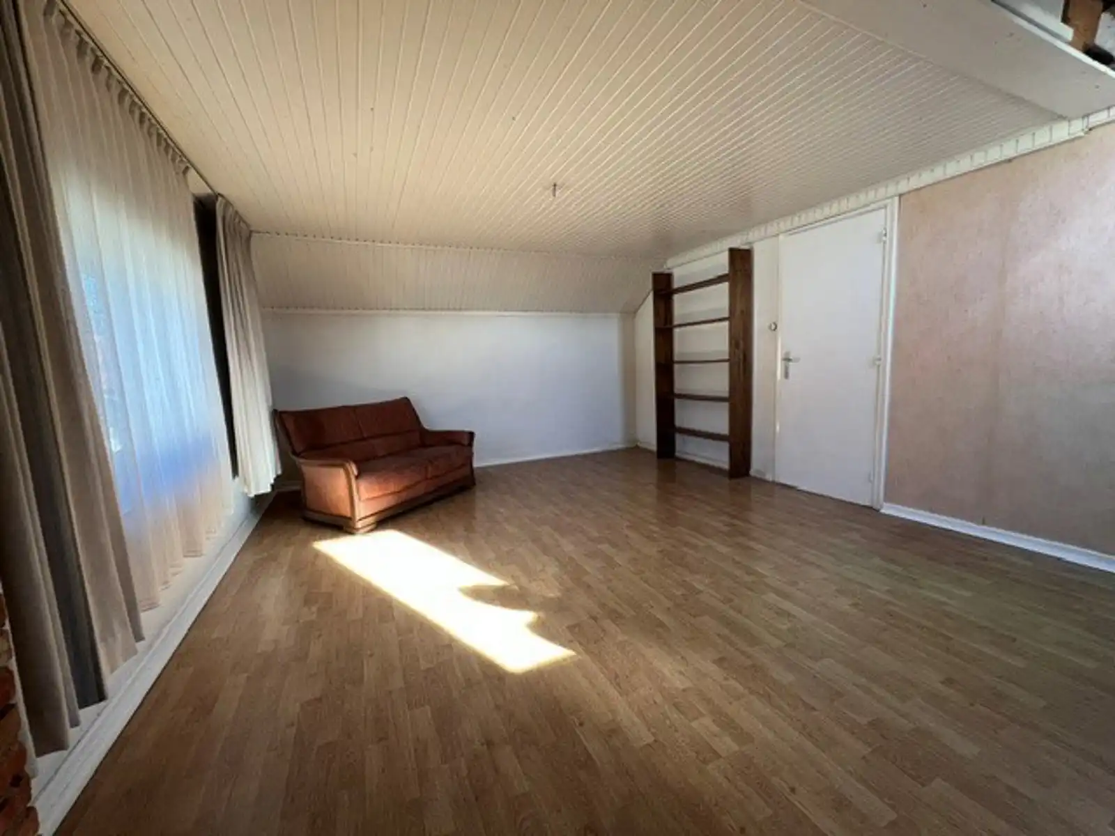 CHARMANTE WONING IN EEN GROENE OASE foto 16