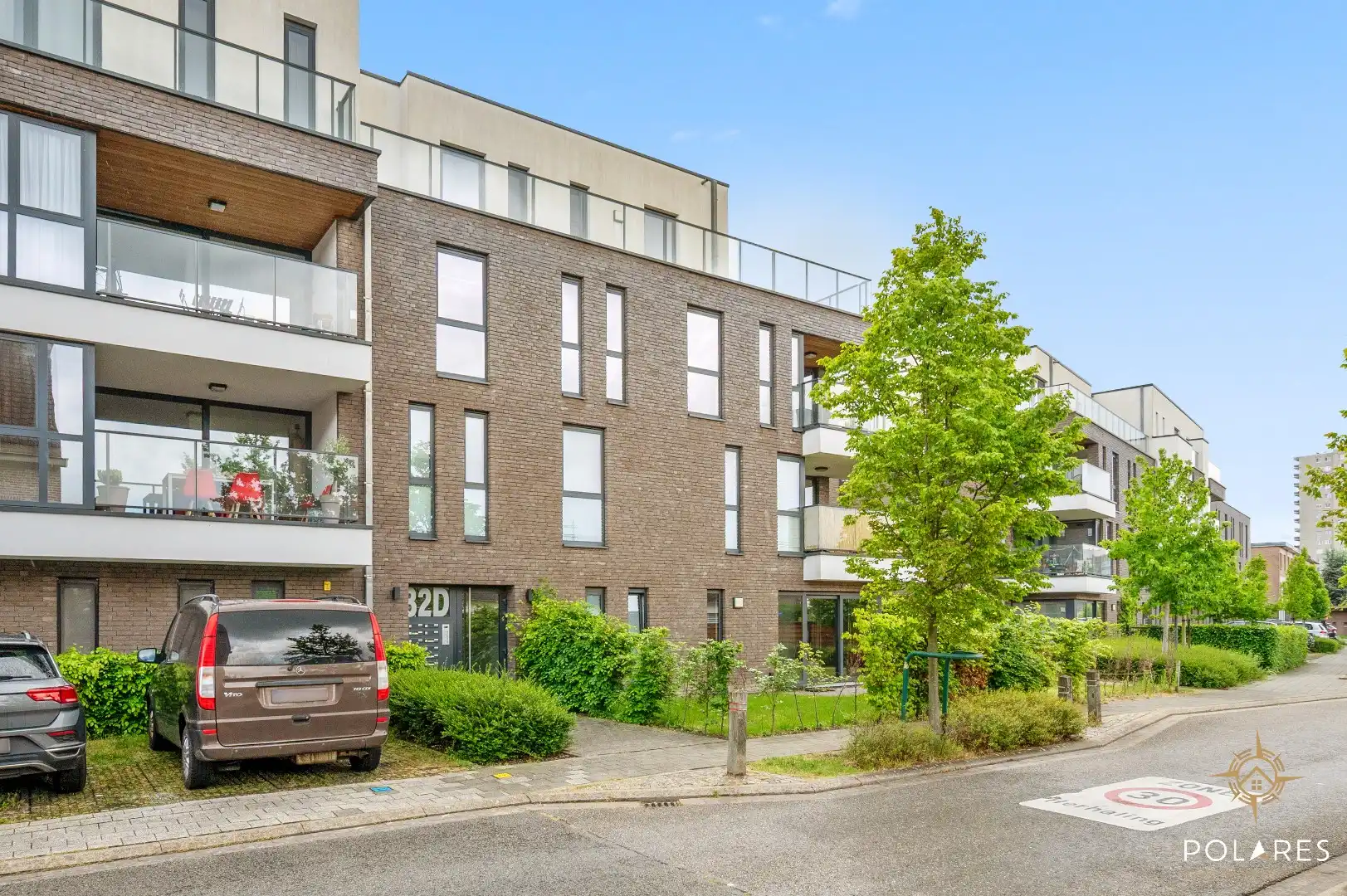 Instapklaar en energiezuining appartement met zonnige tuin en staanplaats foto 2