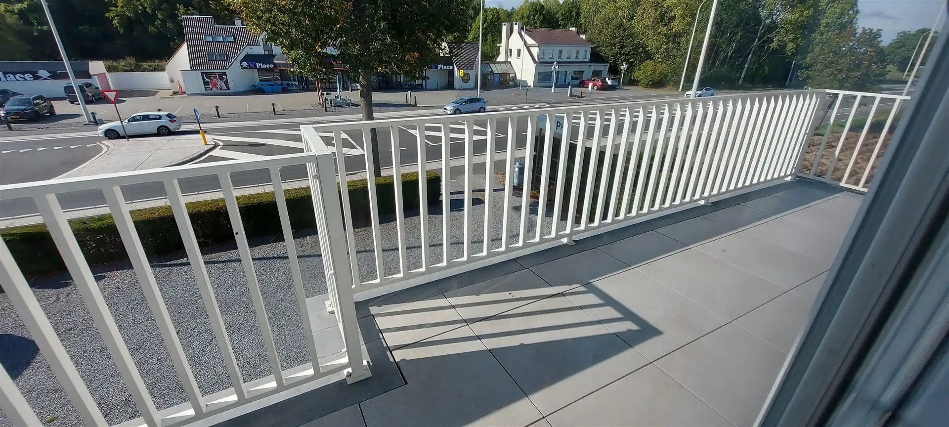 Handelsruimte met woonst foto 16