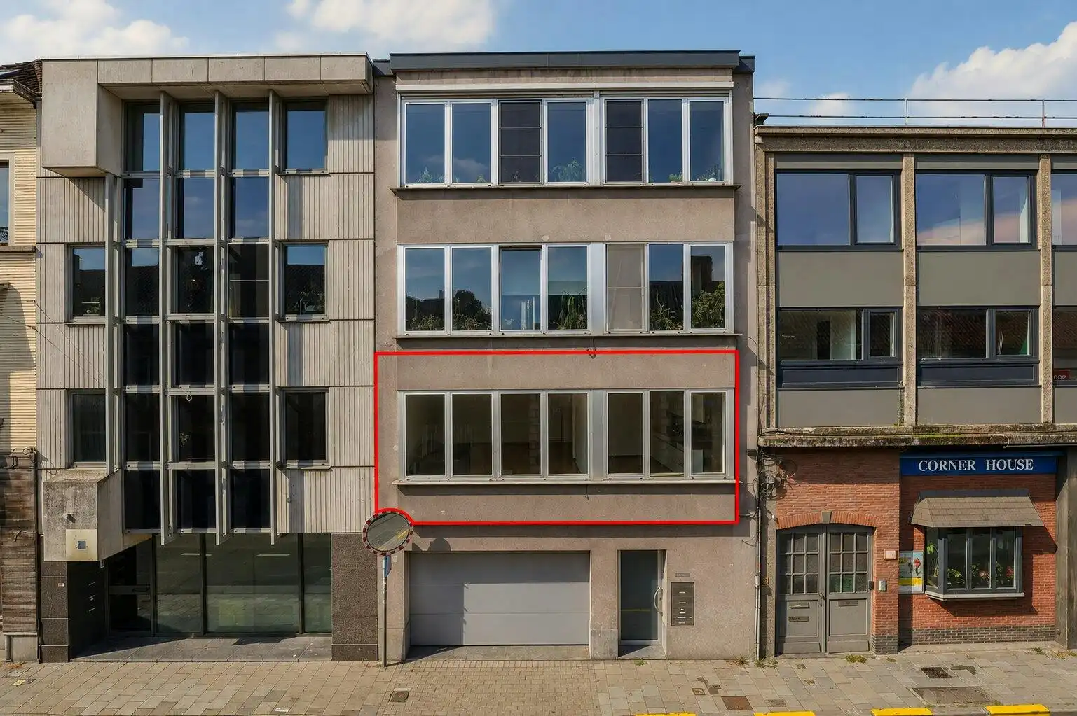 Ruim appartement met groot terras tegenover het Begijnhof foto 12