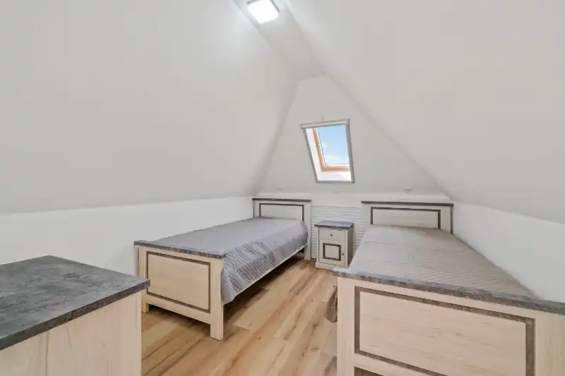 Roeselare- Beitem :  Karaktervolle gezinsvilla met verrassend veel ruimte en hedendaags wooncomfort voorzien van&nbsp; 5 à 6 slpks. foto 15