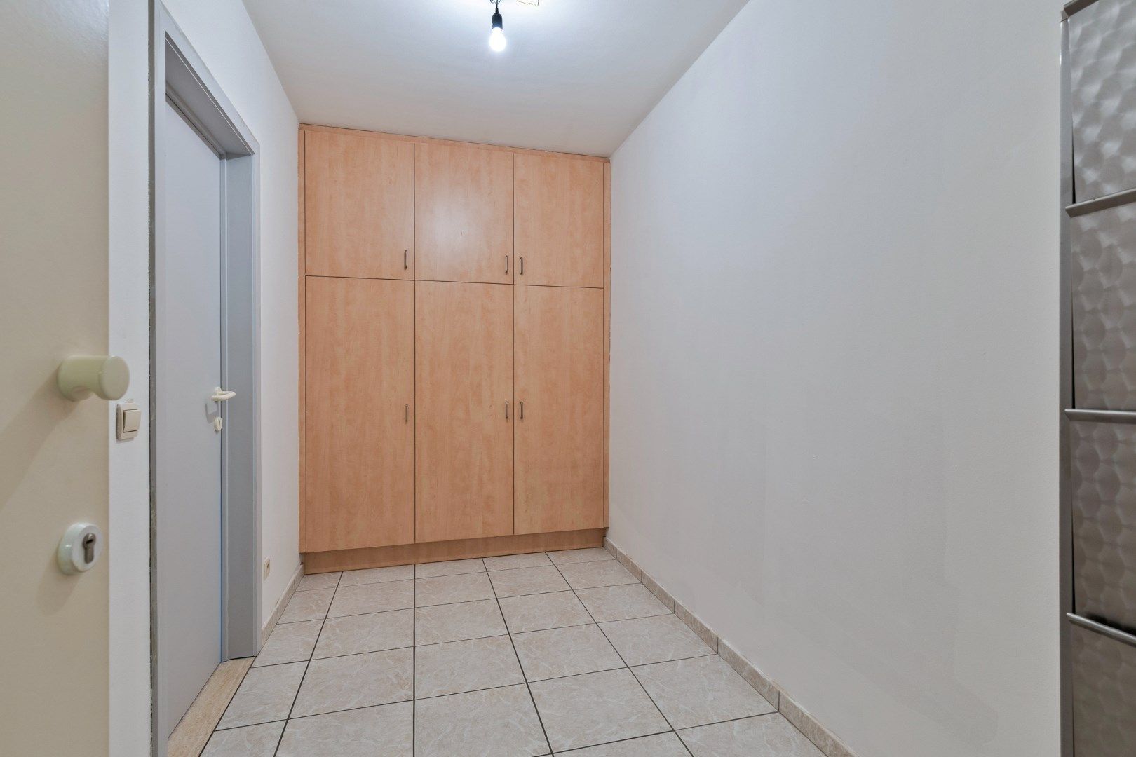 Ruim appartement met 2 slpks en garagebox in het centrum van Geel ! foto 2
