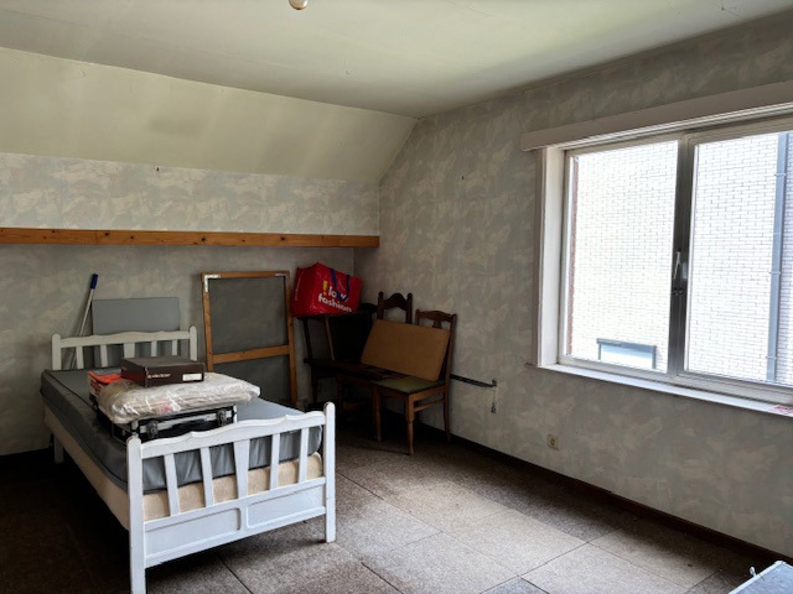 Te renoveren villa 4 slpks te Linden foto 17