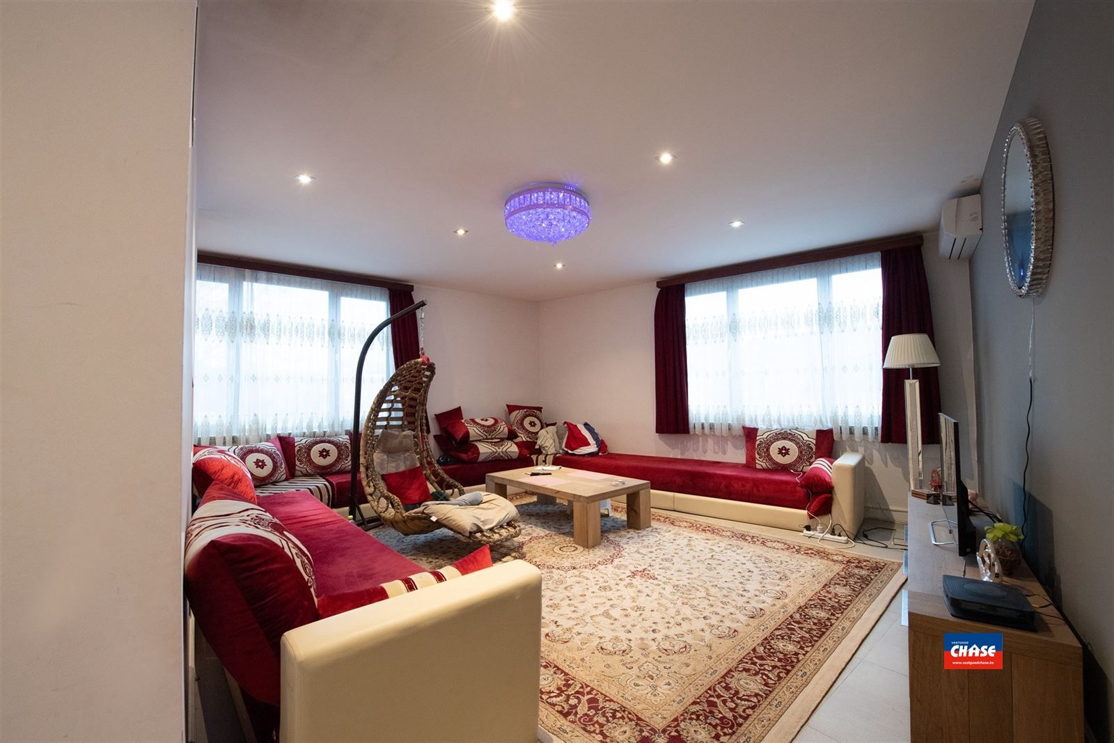 Handelshuis met groot appartement, garage en tuin foto 25