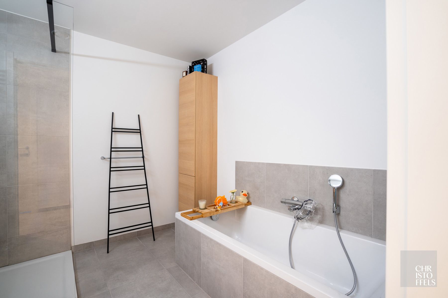 TE HUUR - Energiezuinig nieuwbouwappartement met zuidelijk terras nabij Lanaken centrum! foto 10