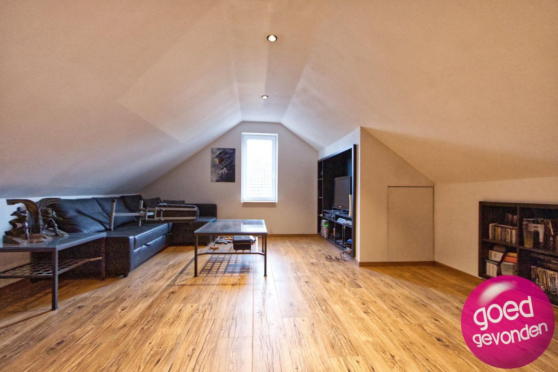 HOB - GERENOVEERD - 3 SLK - 2 BDK - TUIN - TERRAS - PARKING foto 34