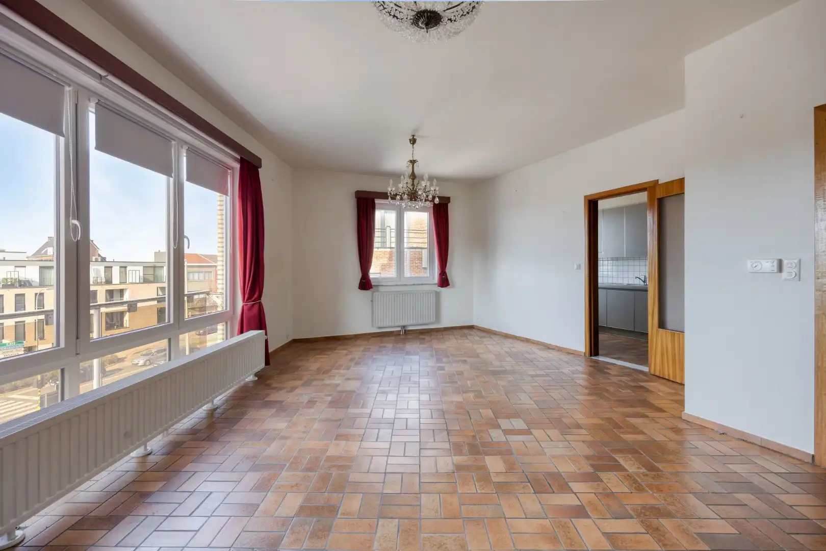 Ruim appartement met zonnig terras, stadscentrum Tongeren - centrale ligging en open uitzicht foto 4