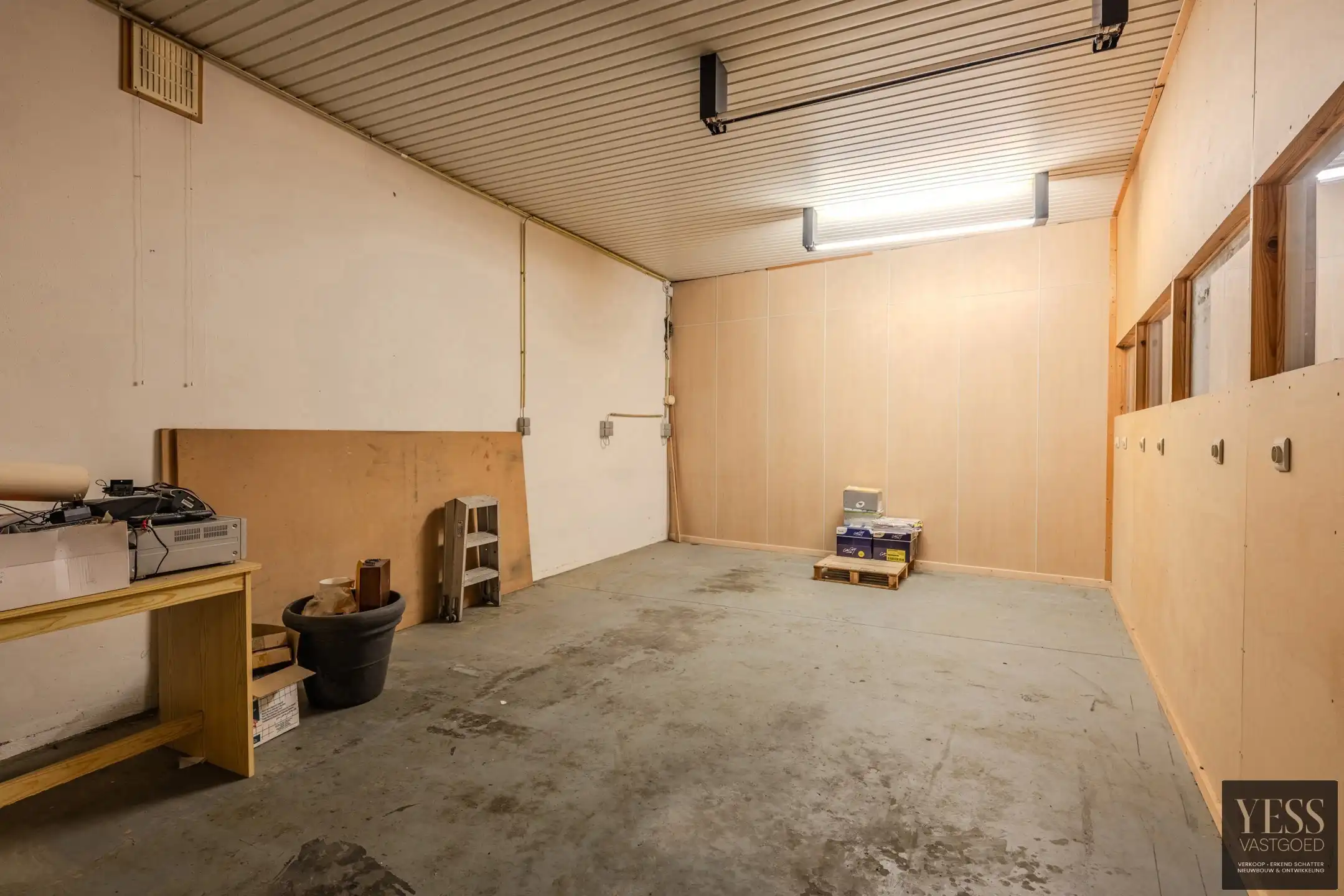 Uniek penthouse + magazijn/atelier en ruim terras Oudenburg! foto 32