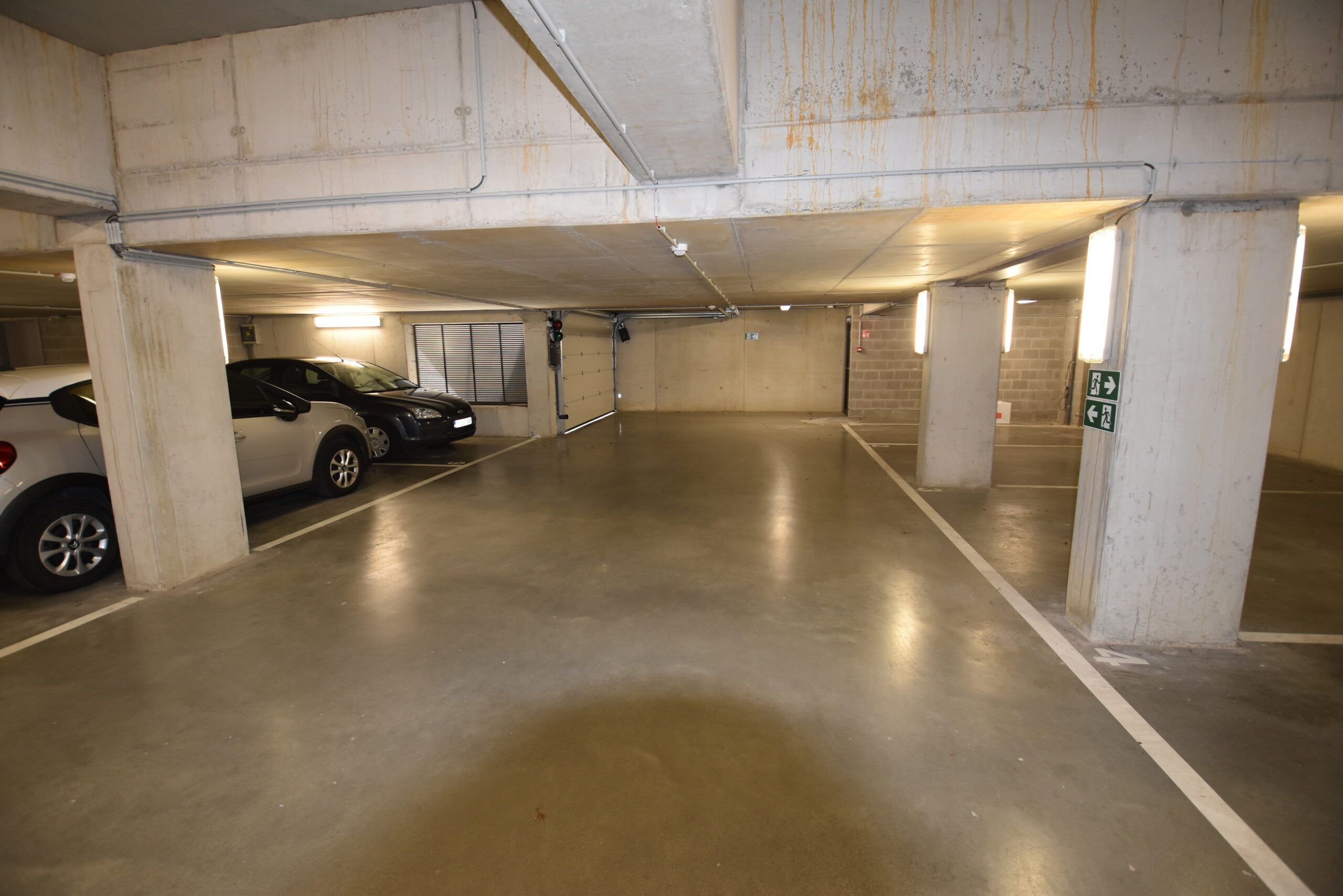 Assistentiewoning met 1 slaapkamer, berging en autostaanplaats in Sint-Niklaas foto 10