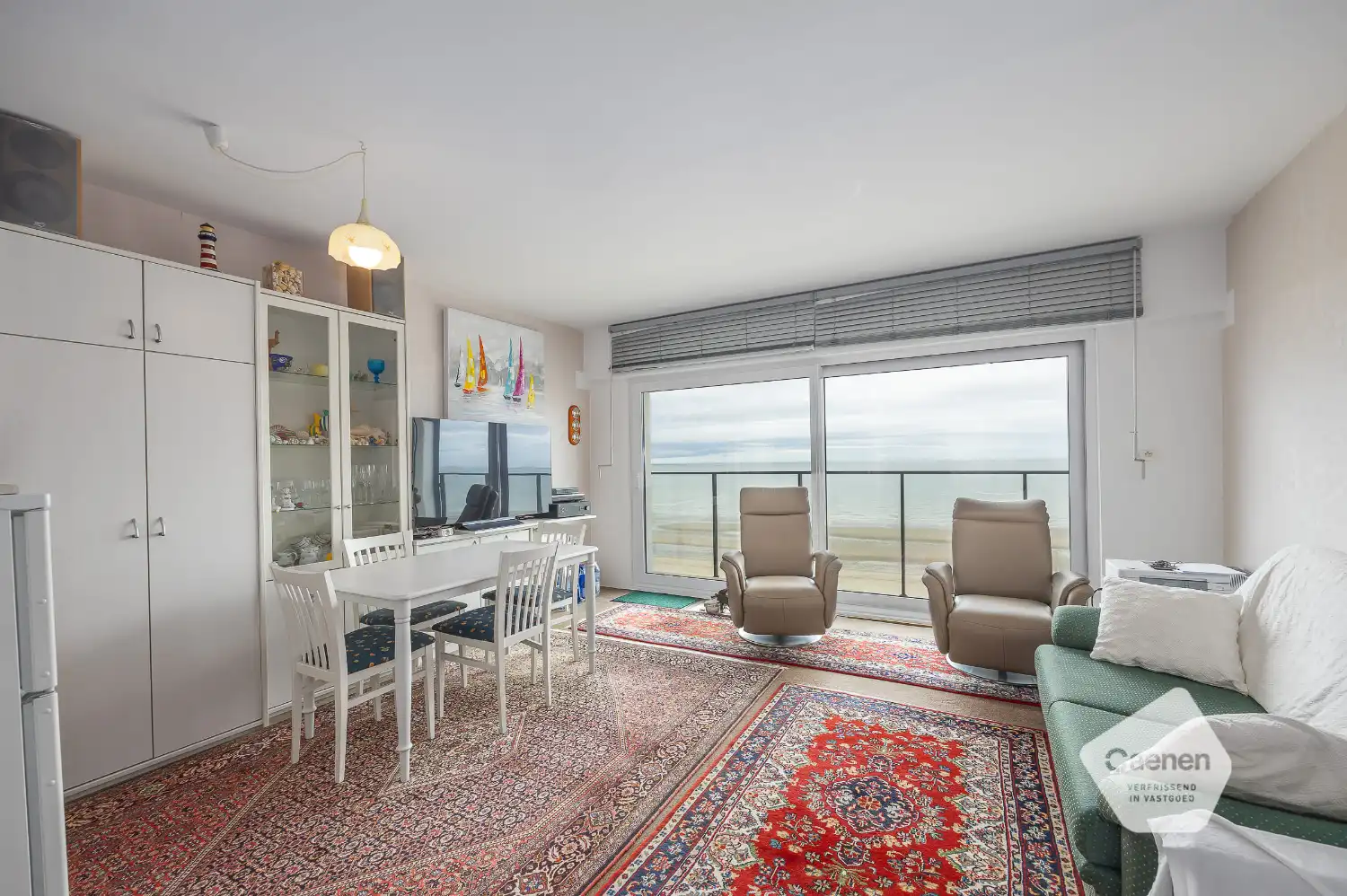 Unieke studio met frontaal zeezicht te koop op topligging! foto 2