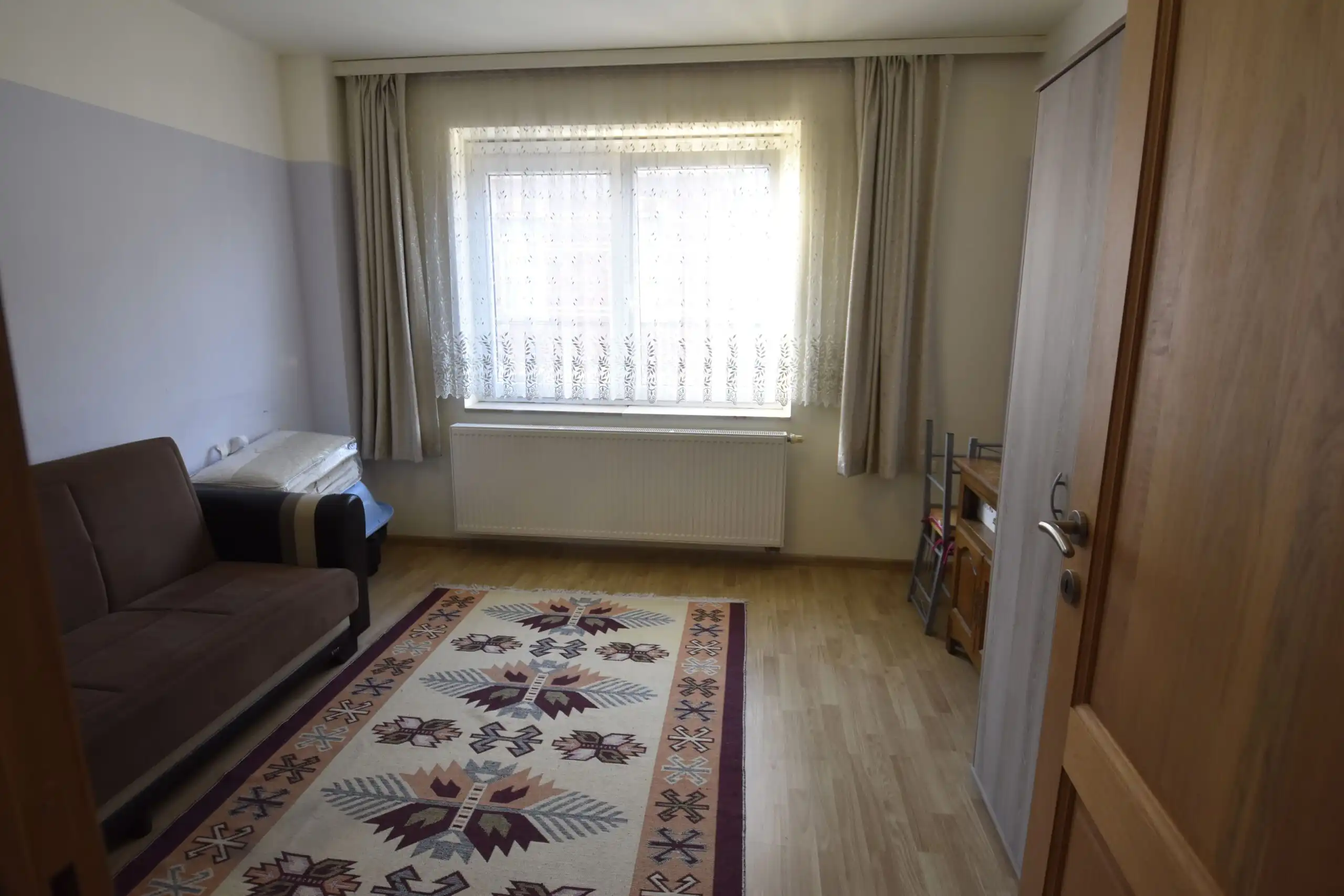 Zeer recente, energiezuinige stadswoning in het hart van Sint-Niklaas foto 14