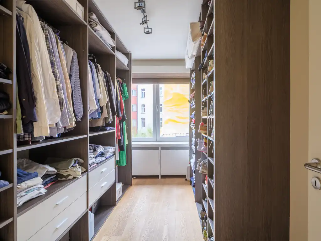 Gent centrum – Ruim appartement met drie slaapkamers en terras nabij het Zuidpark foto 11