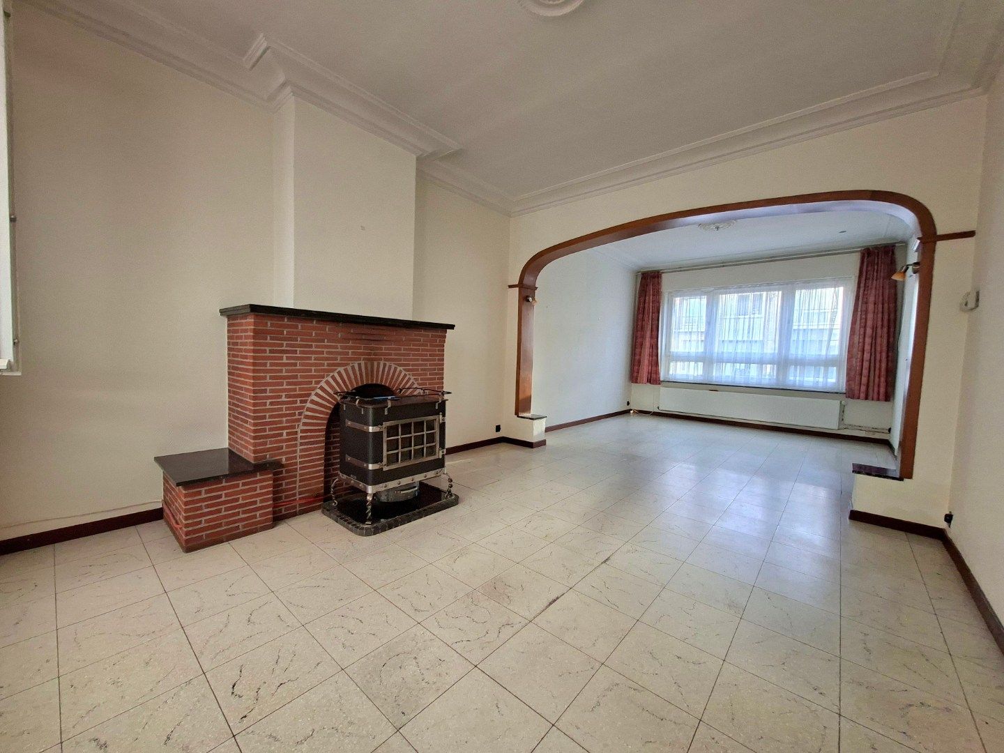 Ruime goed gelegen woning  foto 3