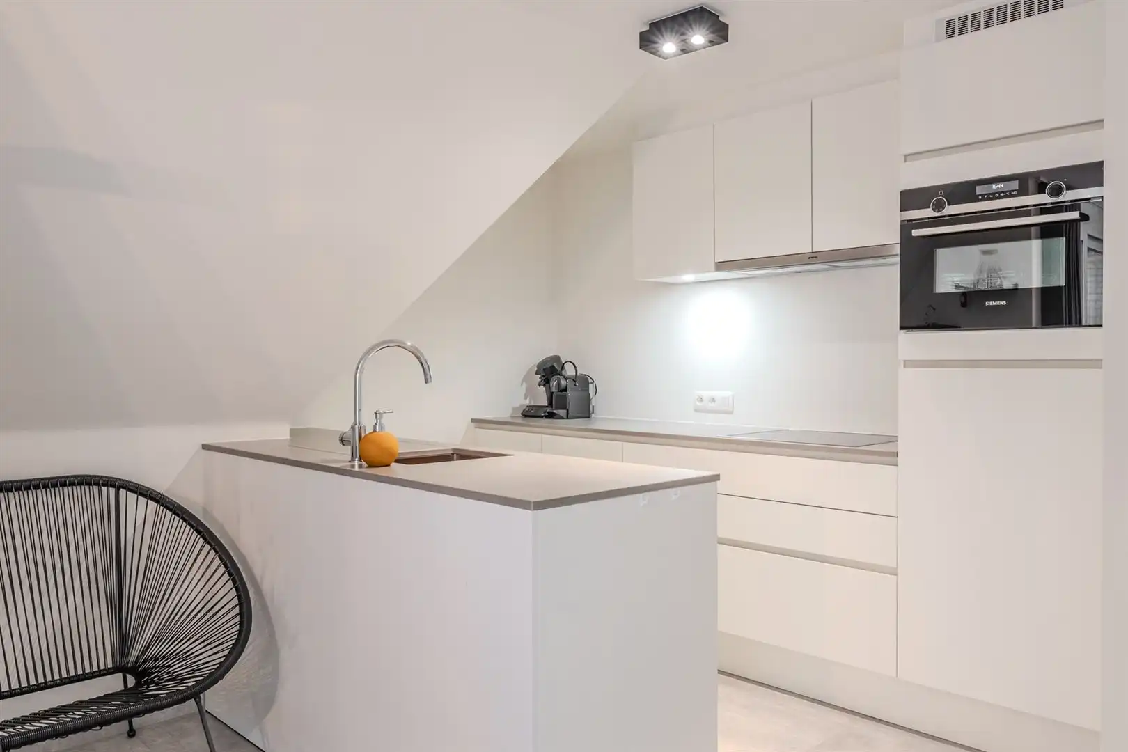 Modern 2 slaapkamer appartement in hartje Middelkerke foto 11