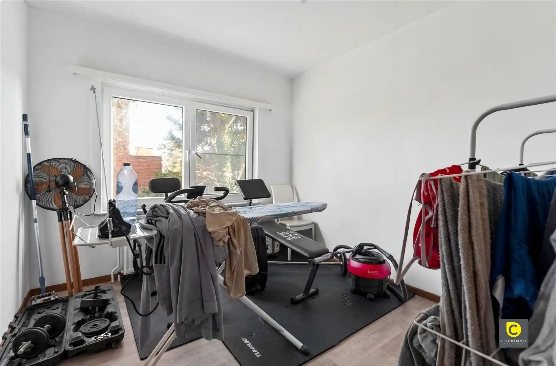 Verzorgd gebouw met 3 appartementen foto 10