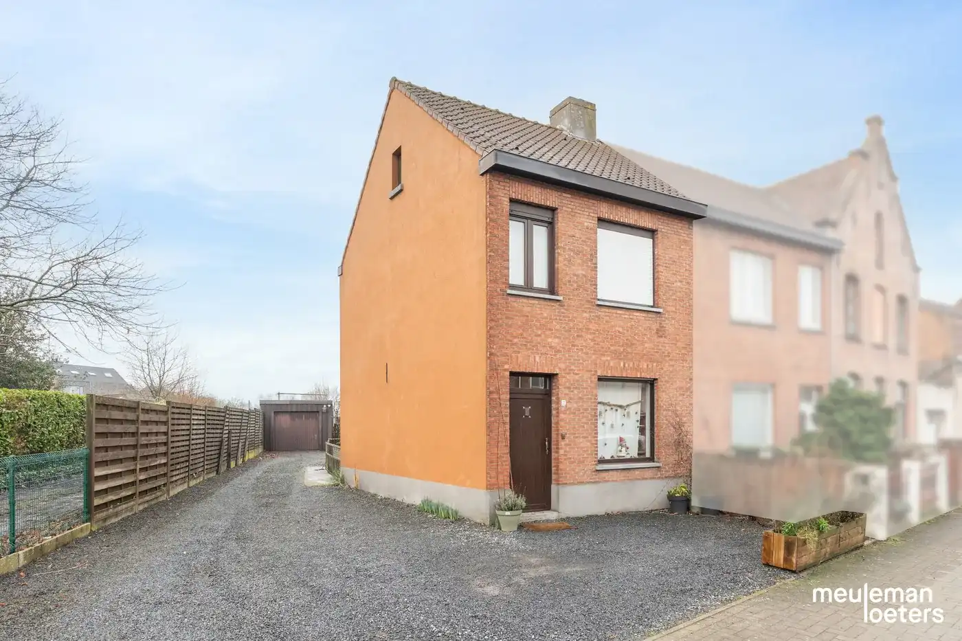 Charmante te renoveren halfopen woning met garage en ruime tuin foto 19