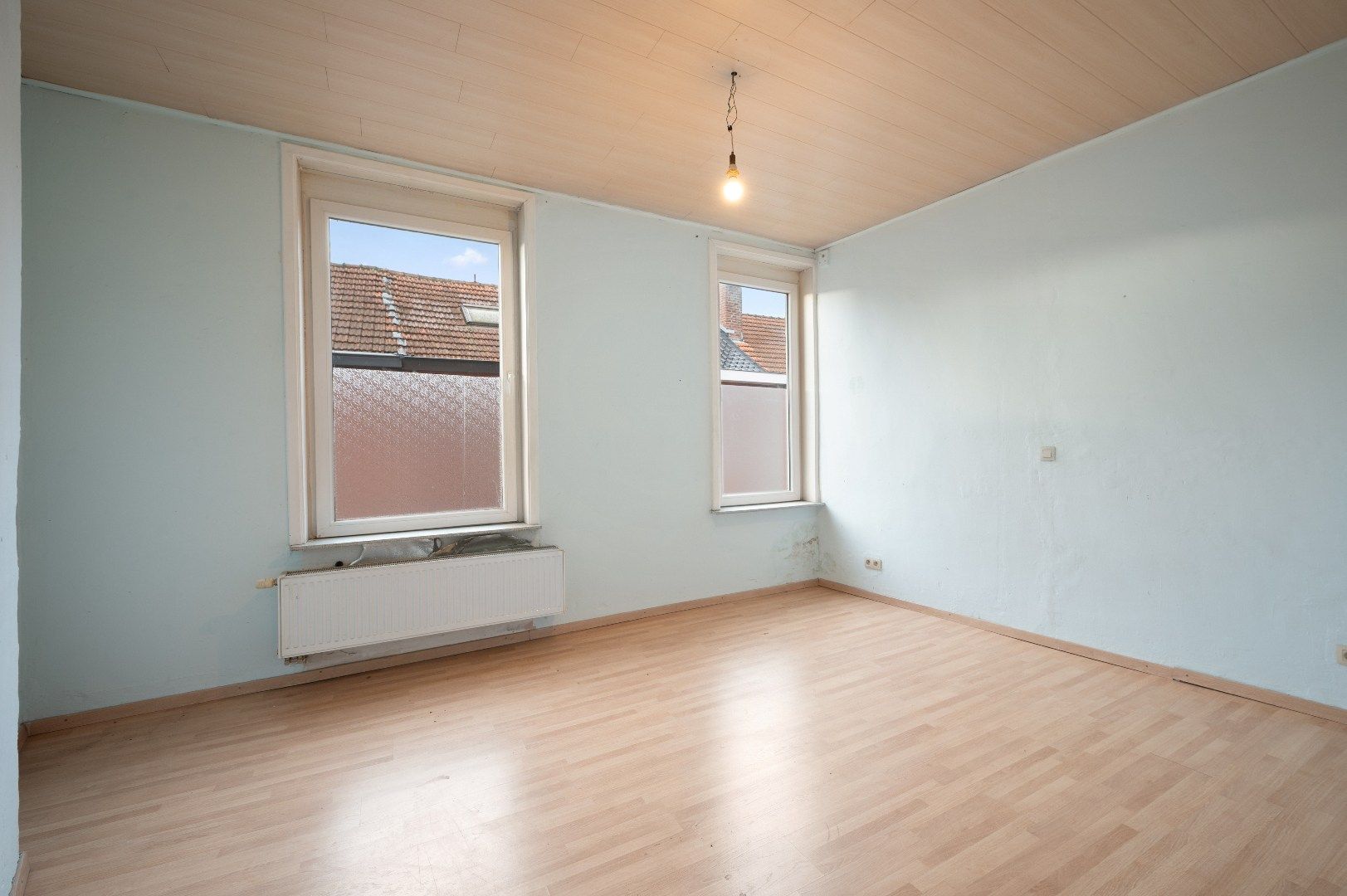 Te renoveren rijwoning te Tienen op wandelafstand van station foto 8