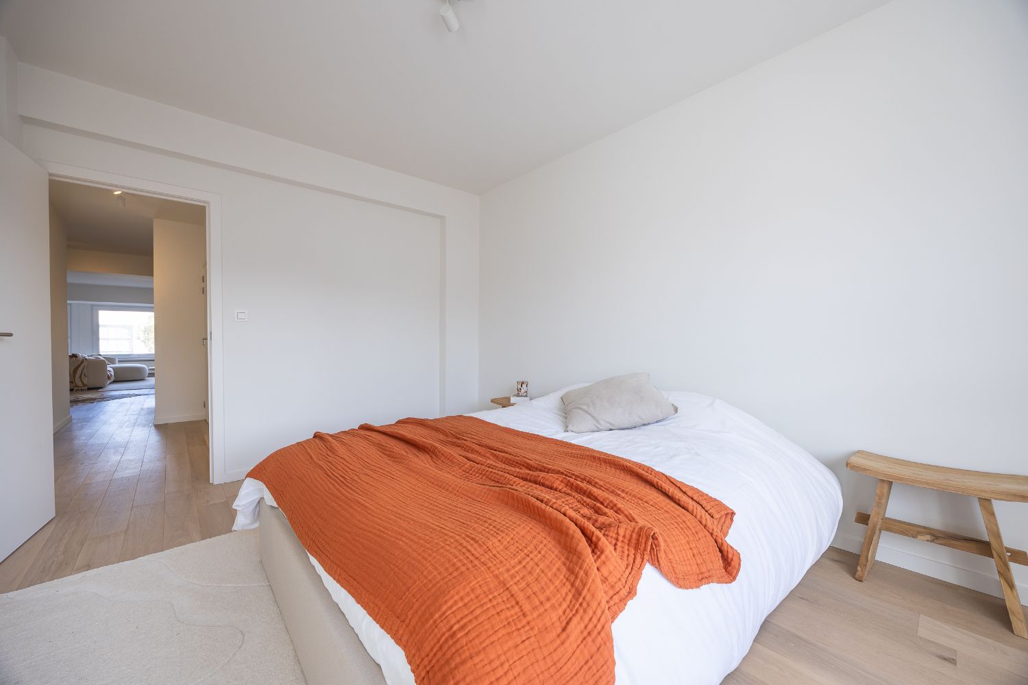 Gerenoveerd appartement met open zicht! foto 13