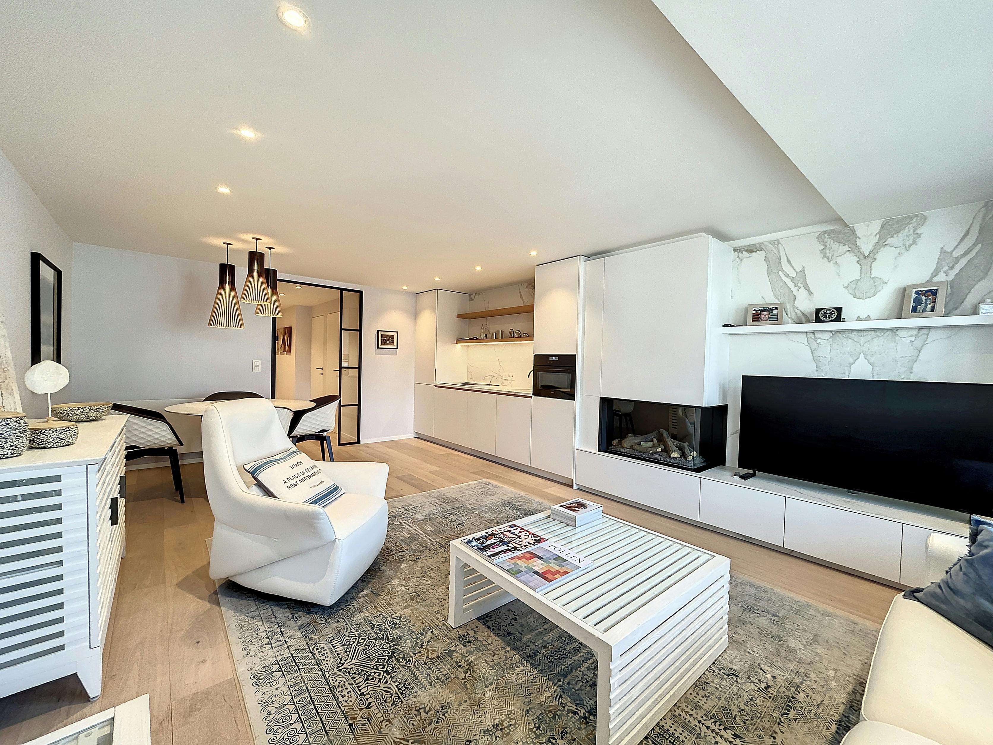 Hoofdfoto van de publicatie: Luxueus twee slaapkamer appartement te koop in Knokke