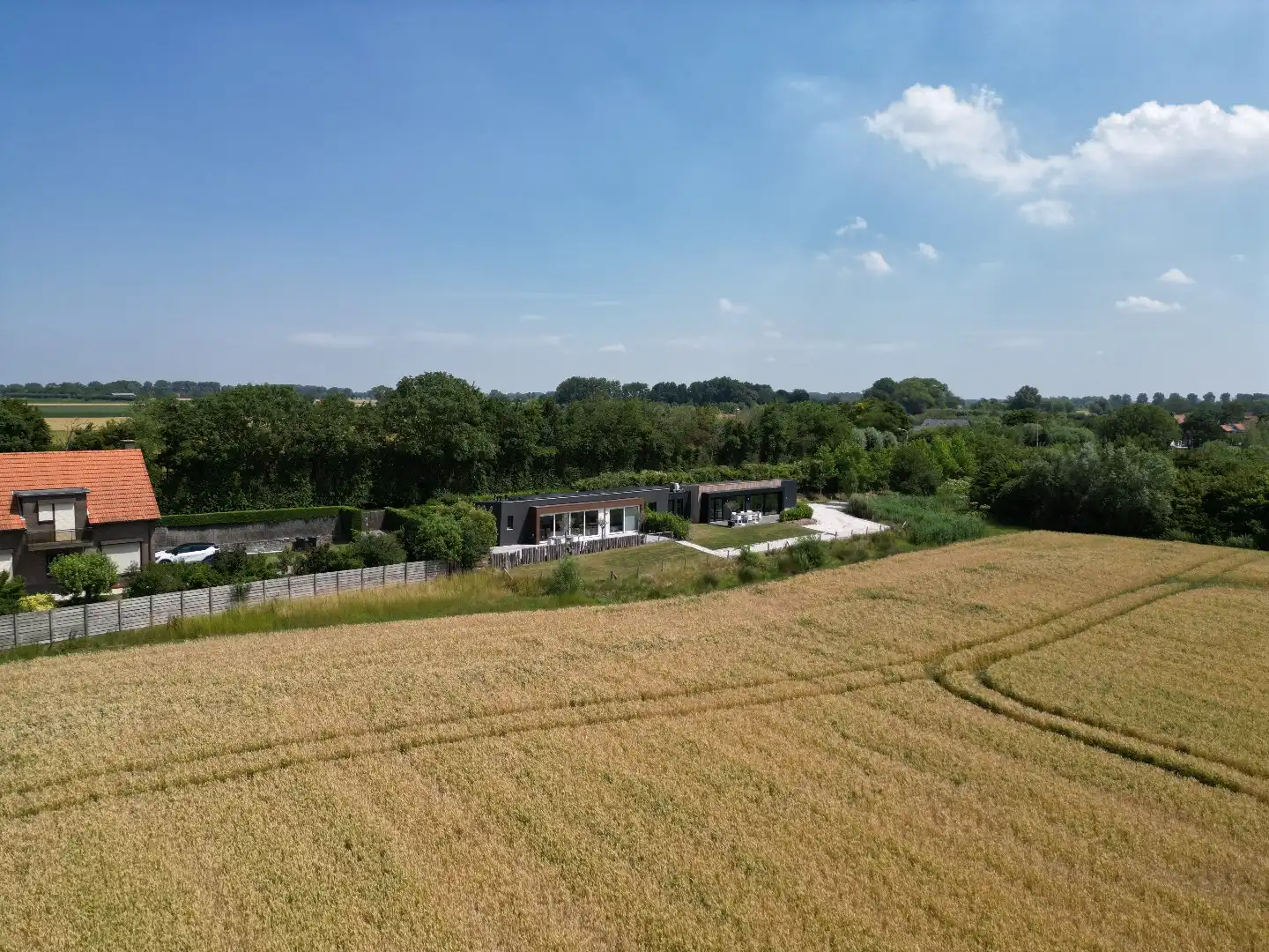 Exclusieve dijkwoning met eigen guesthouse foto 49