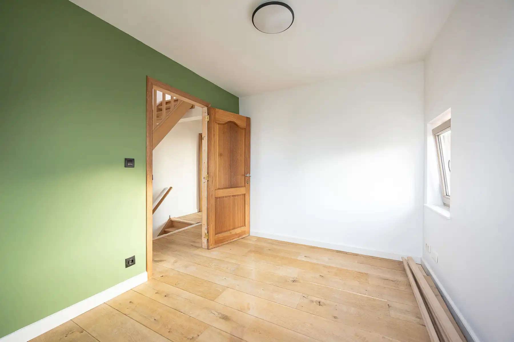 Recent gerenoveerde woning op een ruim perceel van 996 m². foto 23