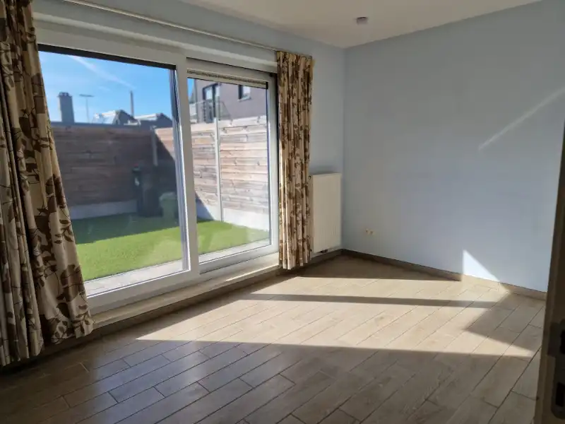 Gezellig appartement met twee slaapkamers, garage en groot terras foto 2